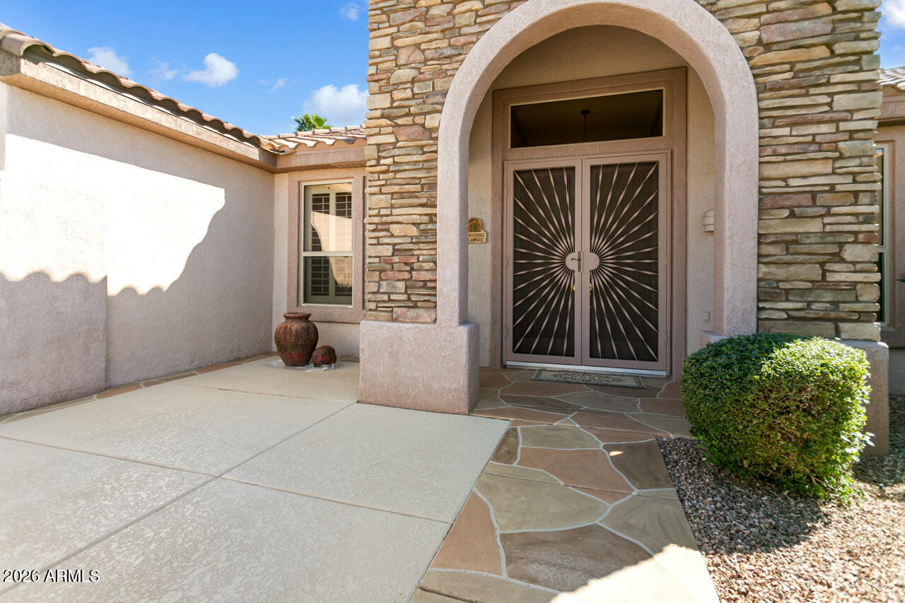 15807 W SILVER BREEZE Drive