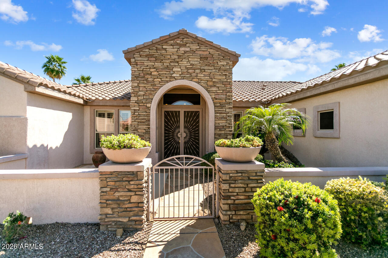 15807 W SILVER BREEZE Drive