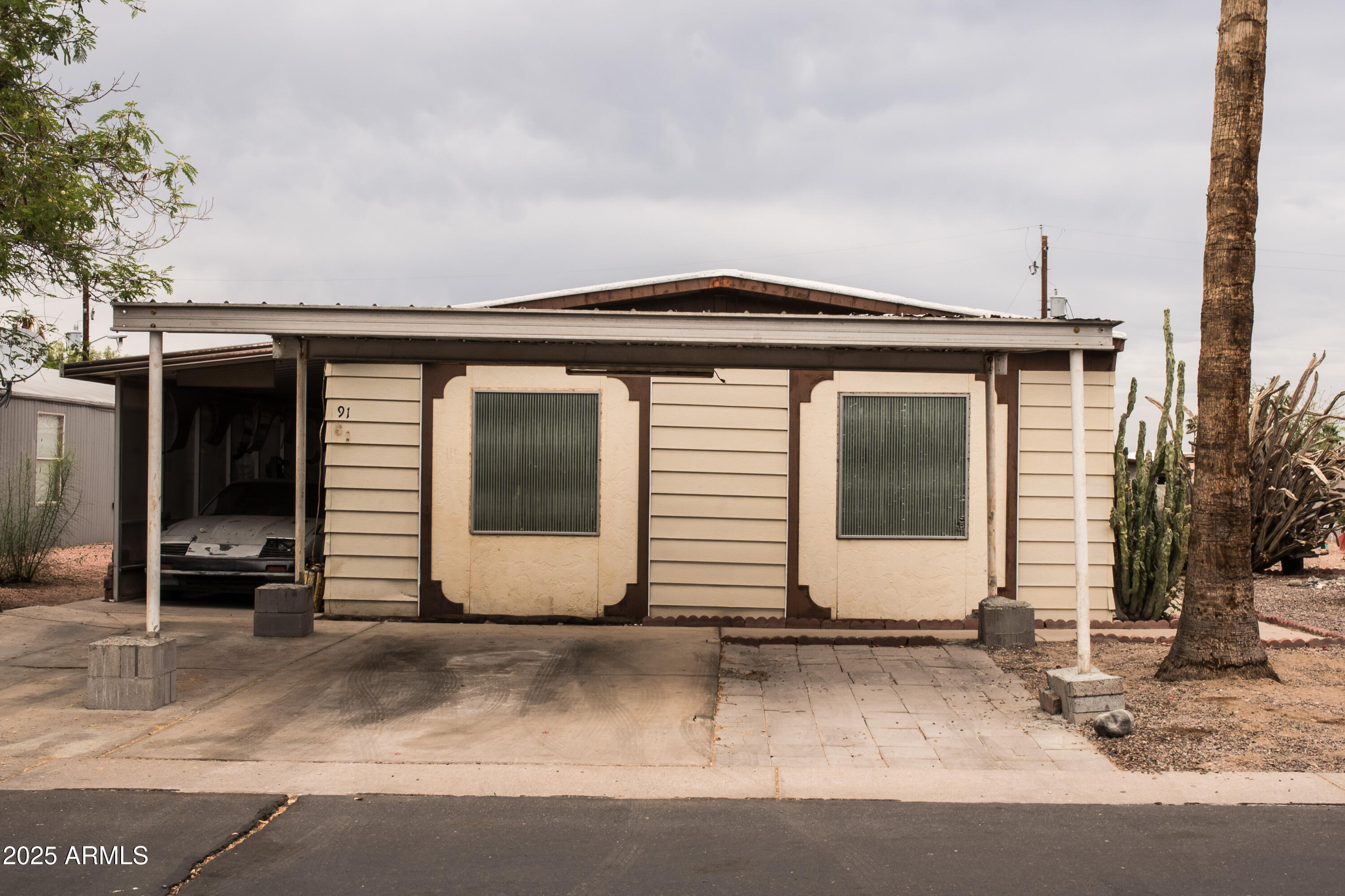 303 E SOUTH MOUNTAIN Avenue 91