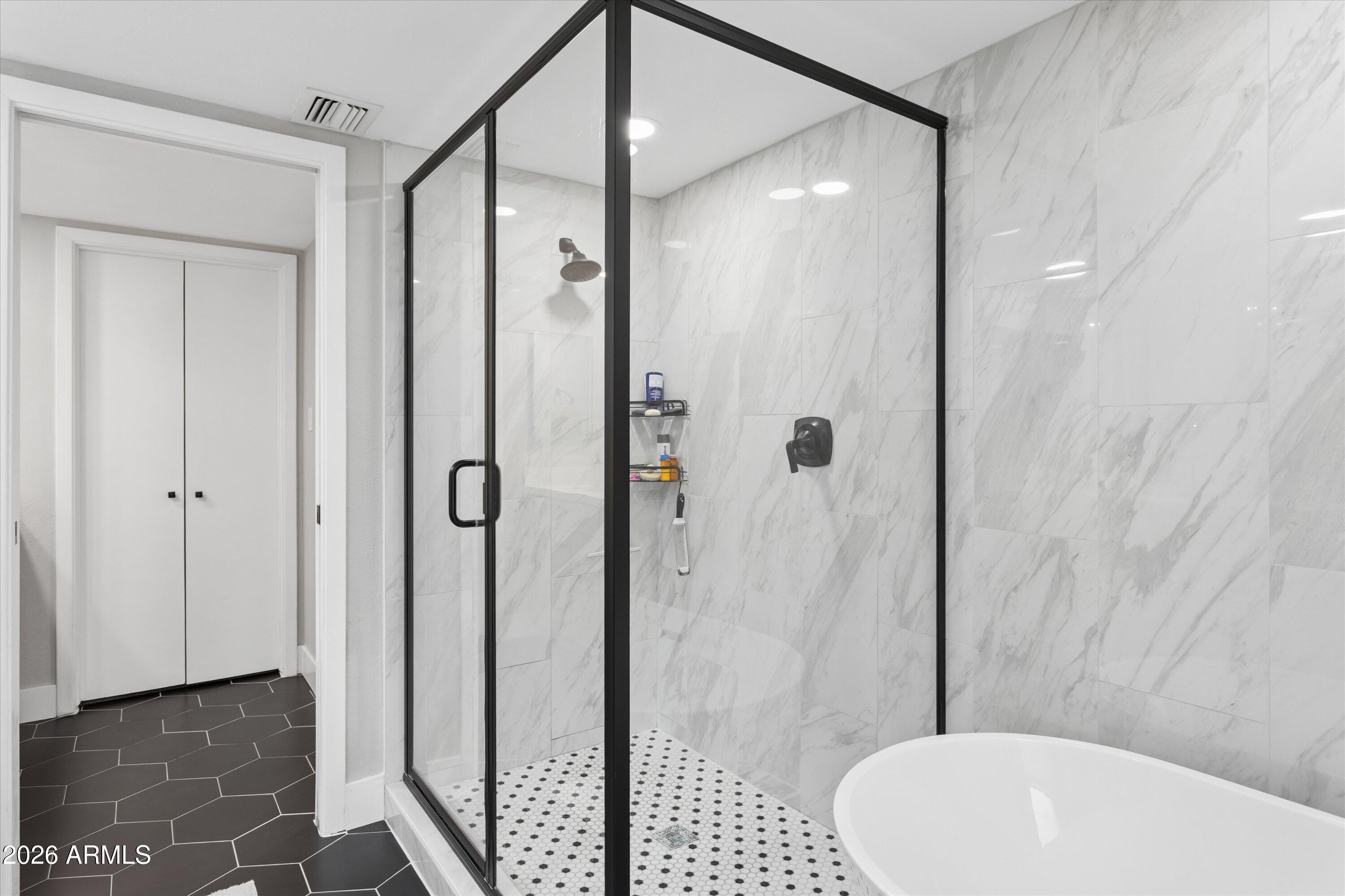 BOULDERS CAREFREE UNIT 1 REPLAT - Residential