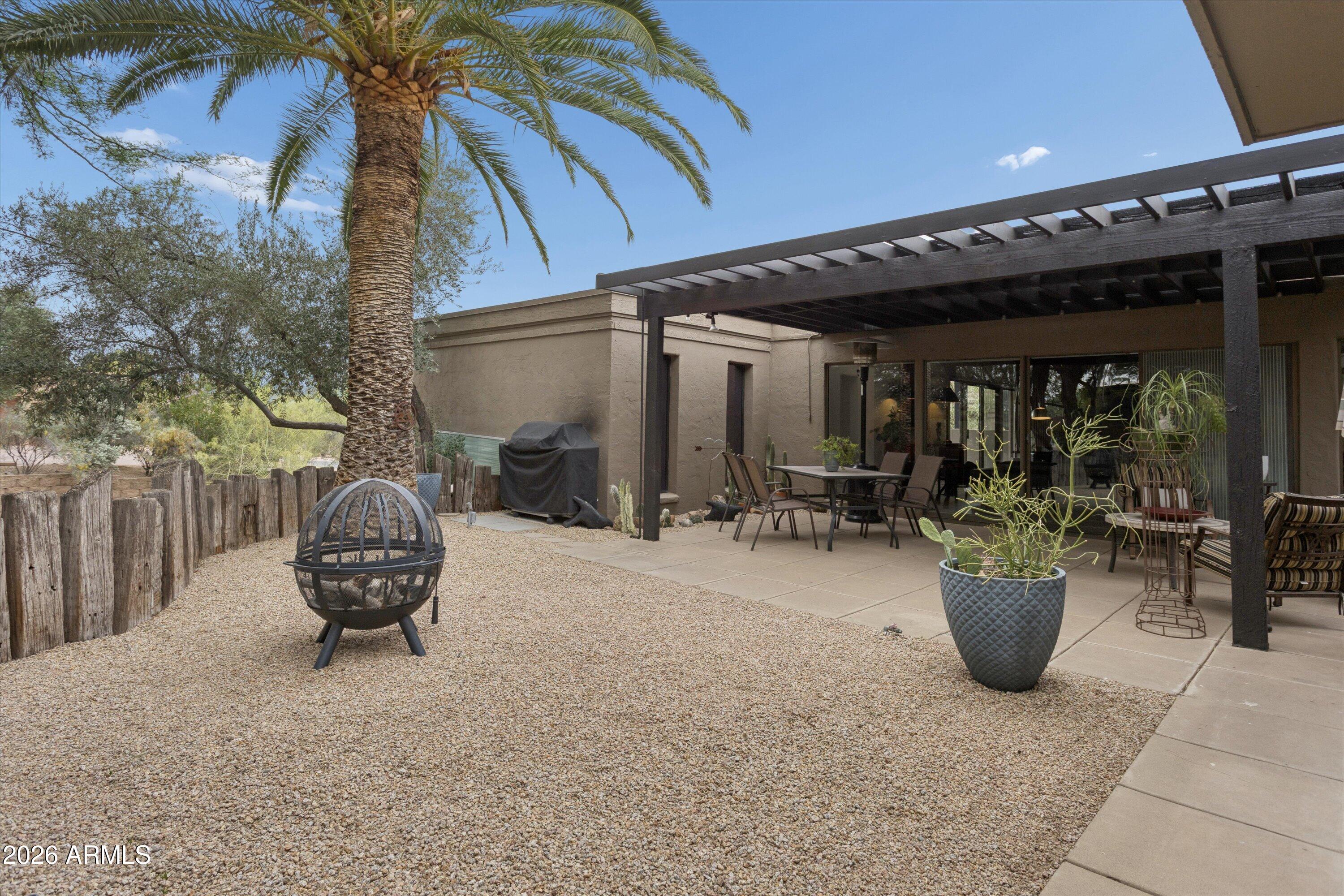 BOULDERS CAREFREE UNIT 1 REPLAT - Residential