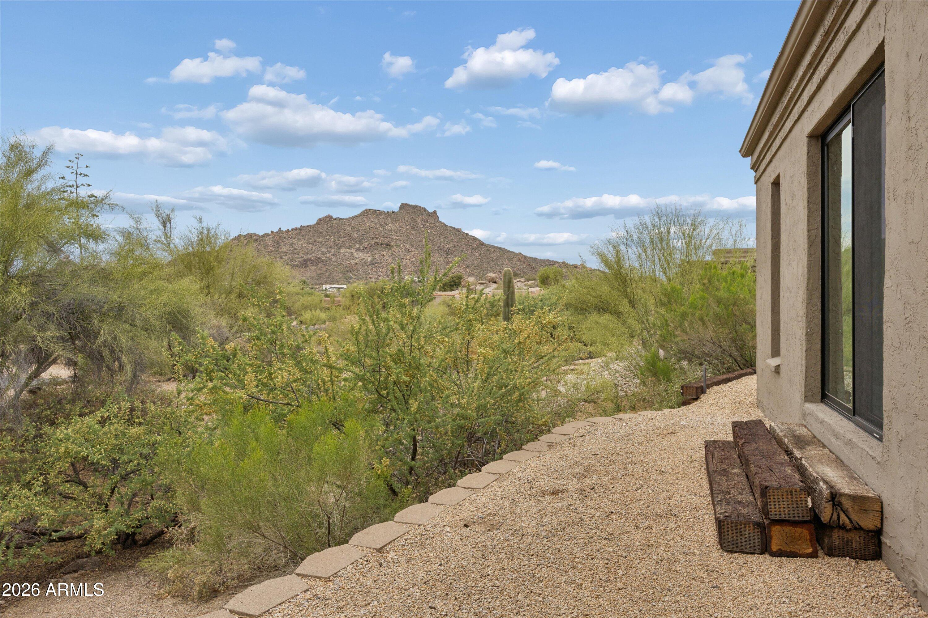 BOULDERS CAREFREE UNIT 1 REPLAT - Residential