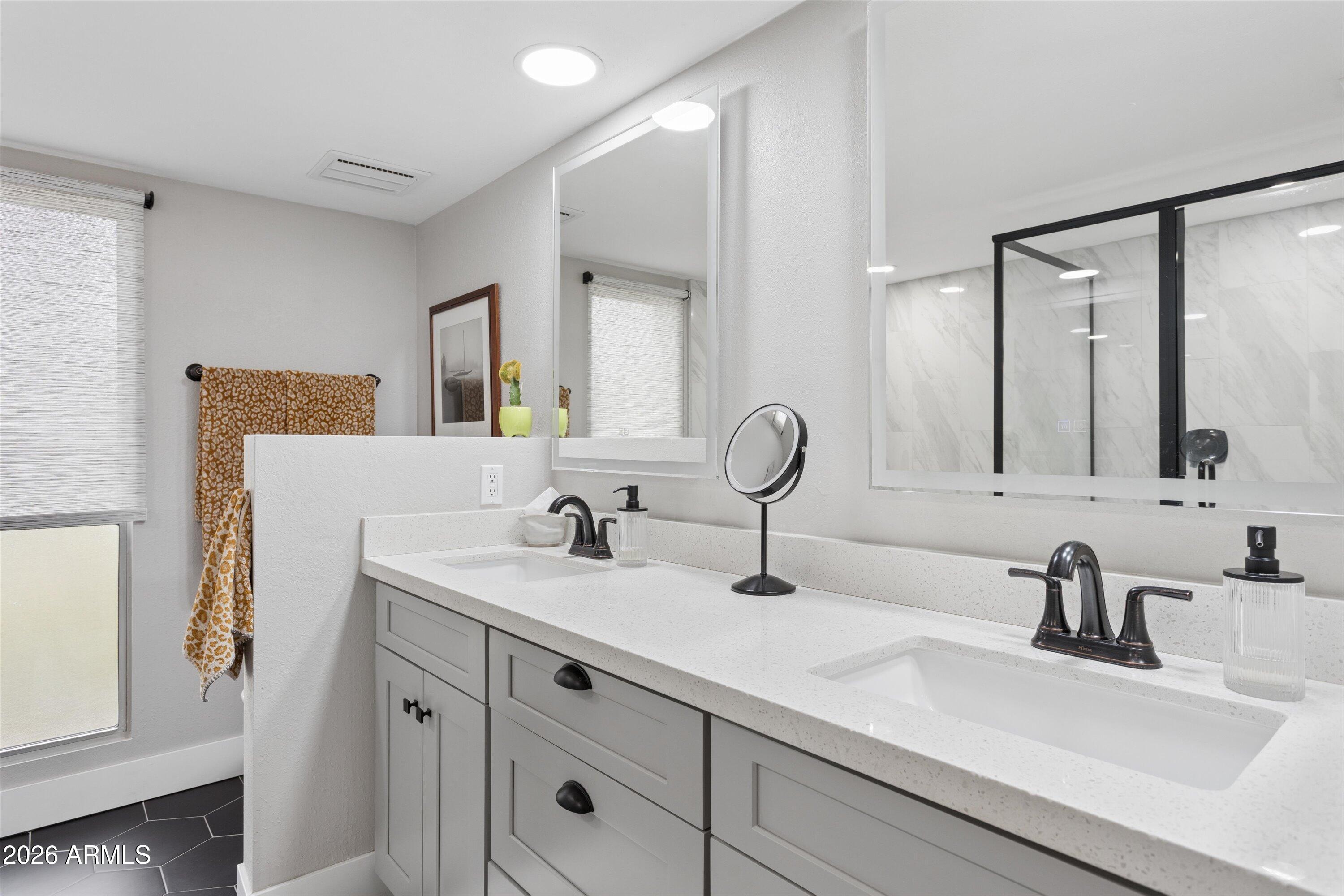 BOULDERS CAREFREE UNIT 1 REPLAT - Residential