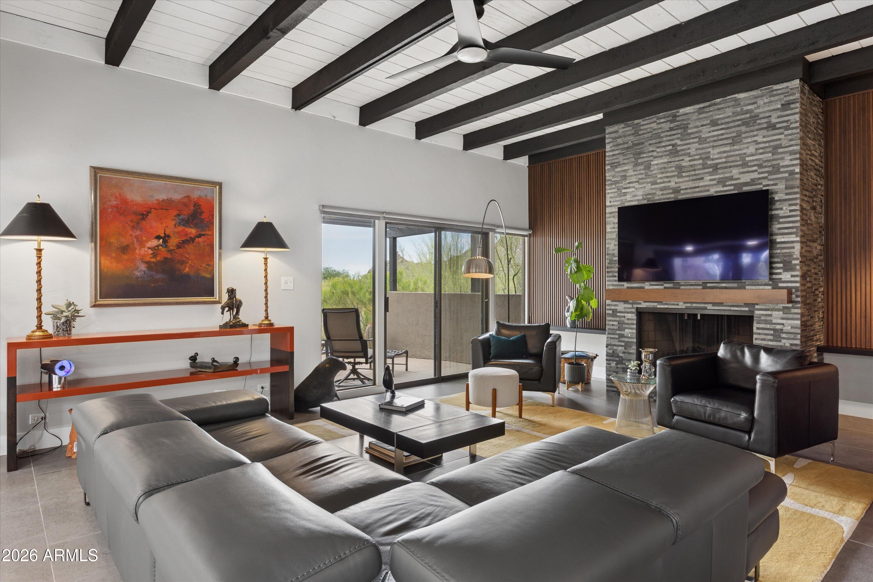 BOULDERS CAREFREE UNIT 1 REPLAT - Residential