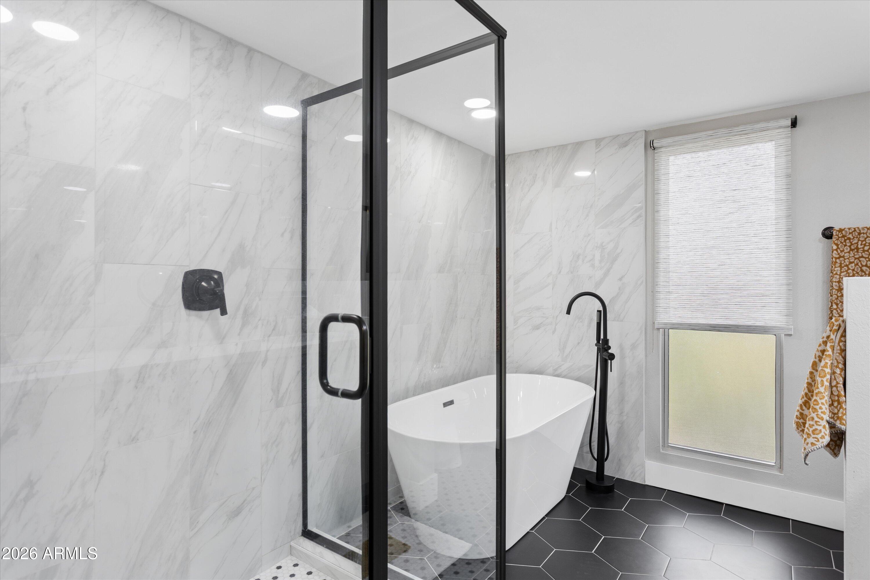BOULDERS CAREFREE UNIT 1 REPLAT - Residential