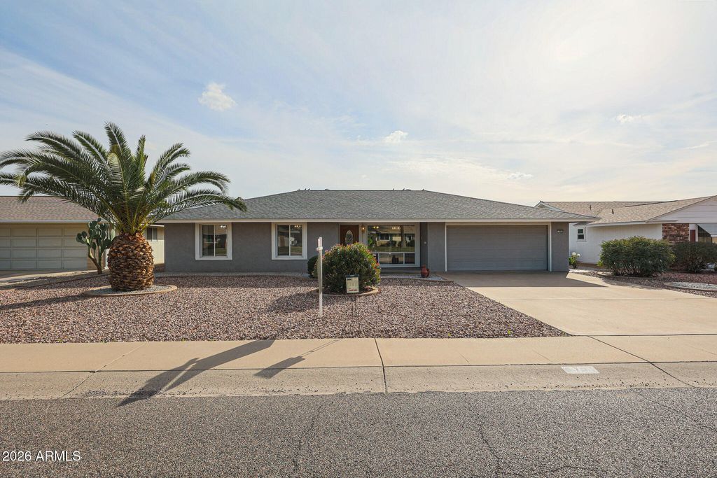 Photo of 9701 W Greenway Road, Sun City, AZ 85351 (MLS # 6952737)