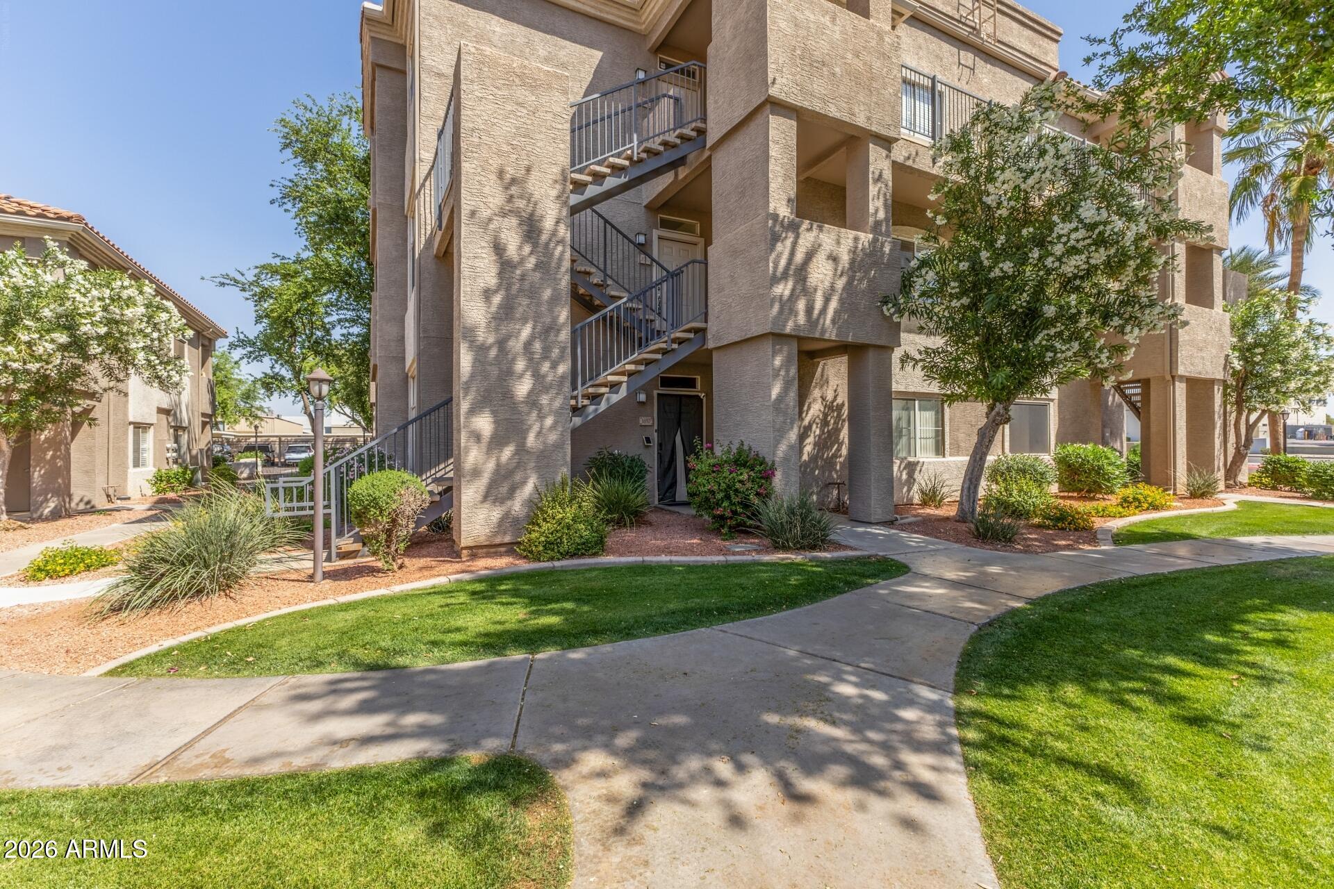 3830 E LAKEWOOD Parkway E 2057