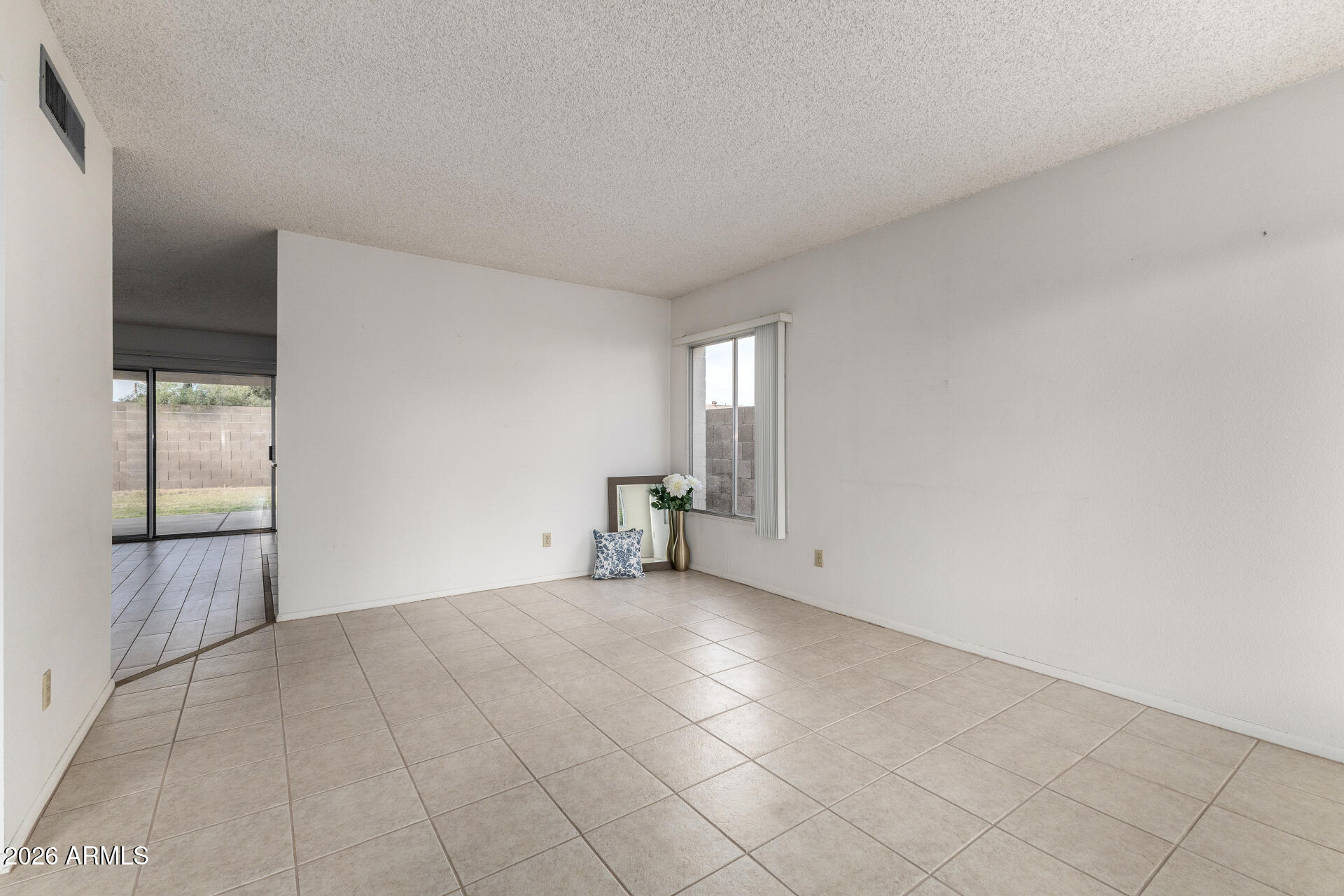 3718 W DAILEY Street