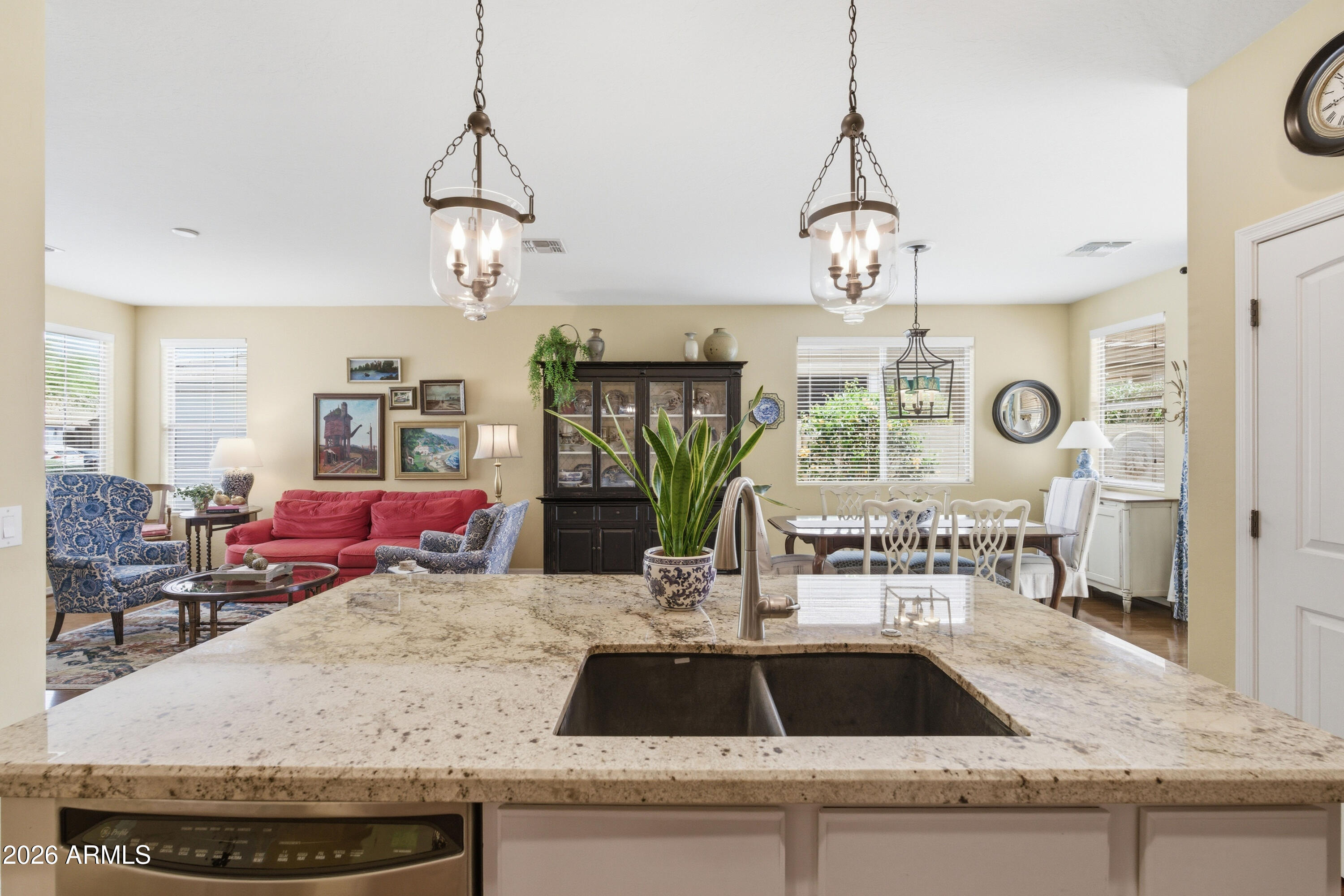 4401 E LOS ALTOS Drive