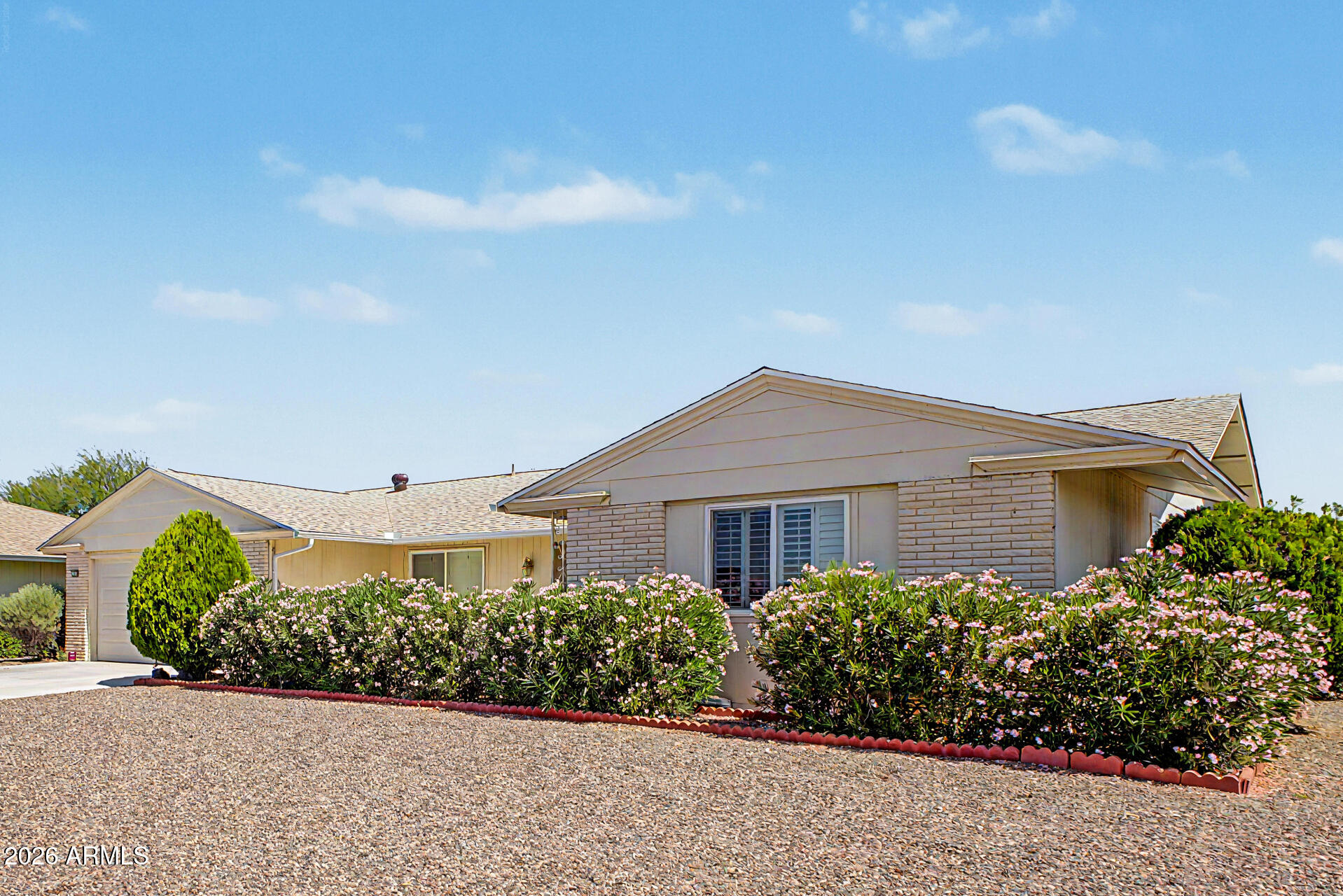 9726 W HUTTON Drive