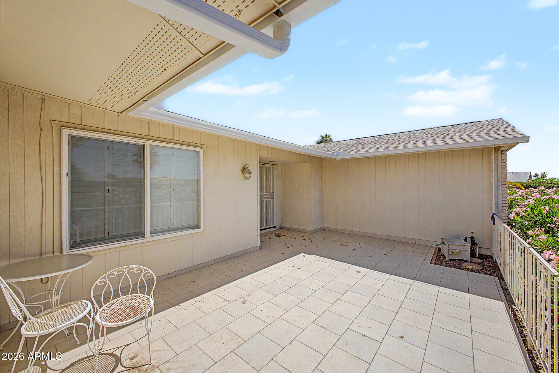 9726 W HUTTON Drive