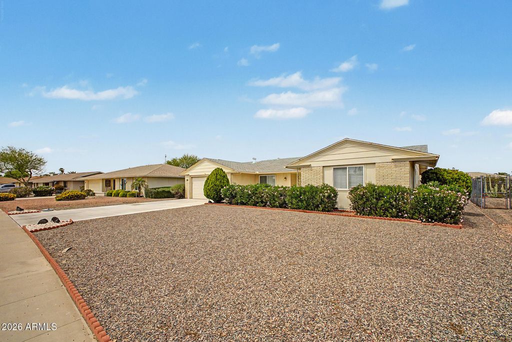 Photo of 9726 W Hutton Drive, Sun City, AZ 85351 (MLS # 7019200)