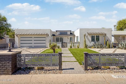 4136 E GLENROSA Avenue Phoenix AZ 85018