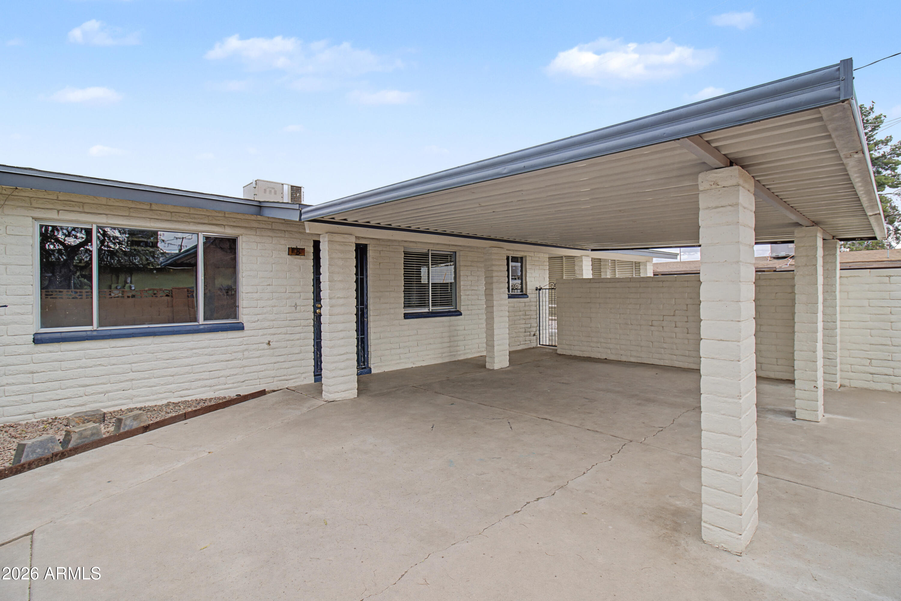 1129 N WEDGEWOOD Circle