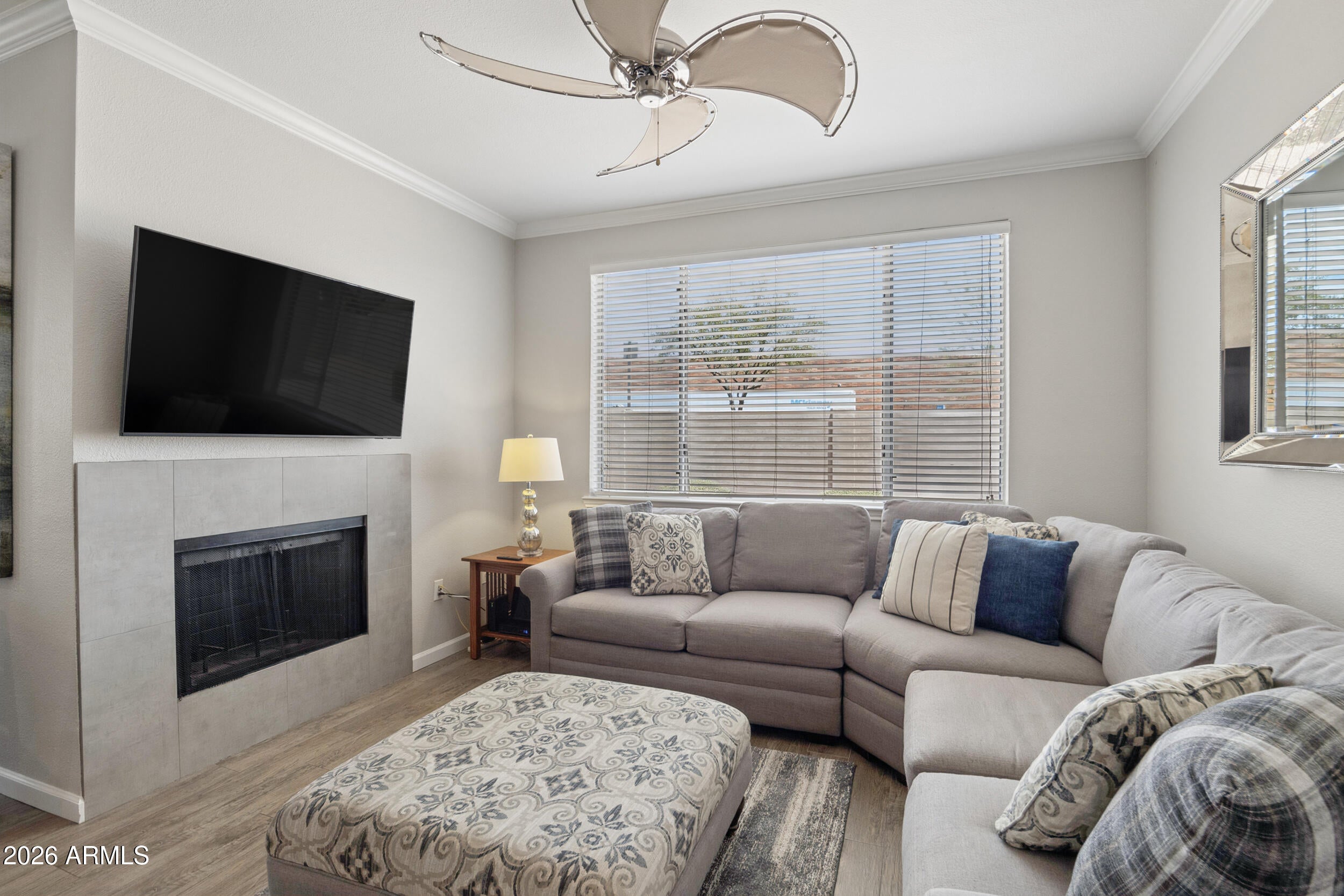 7009 E ACOMA Drive 1085