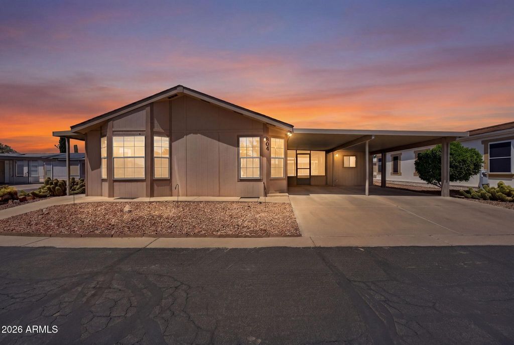Photo of 804 E Tee Street, San Tan Valley, AZ 85140 (MLS # 7021642)