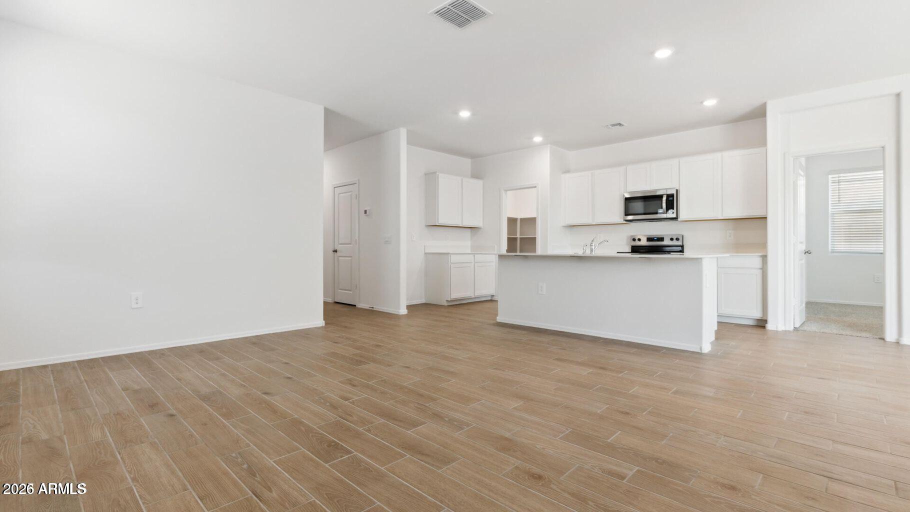18416 W BUCKSKIN Trail