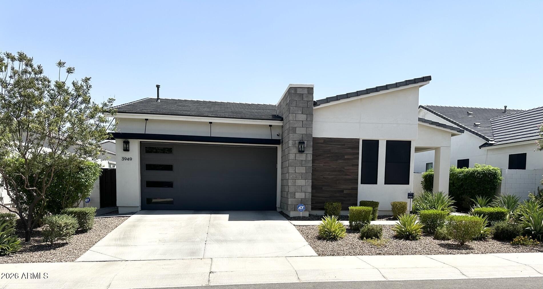 3949 W BRASS Lane