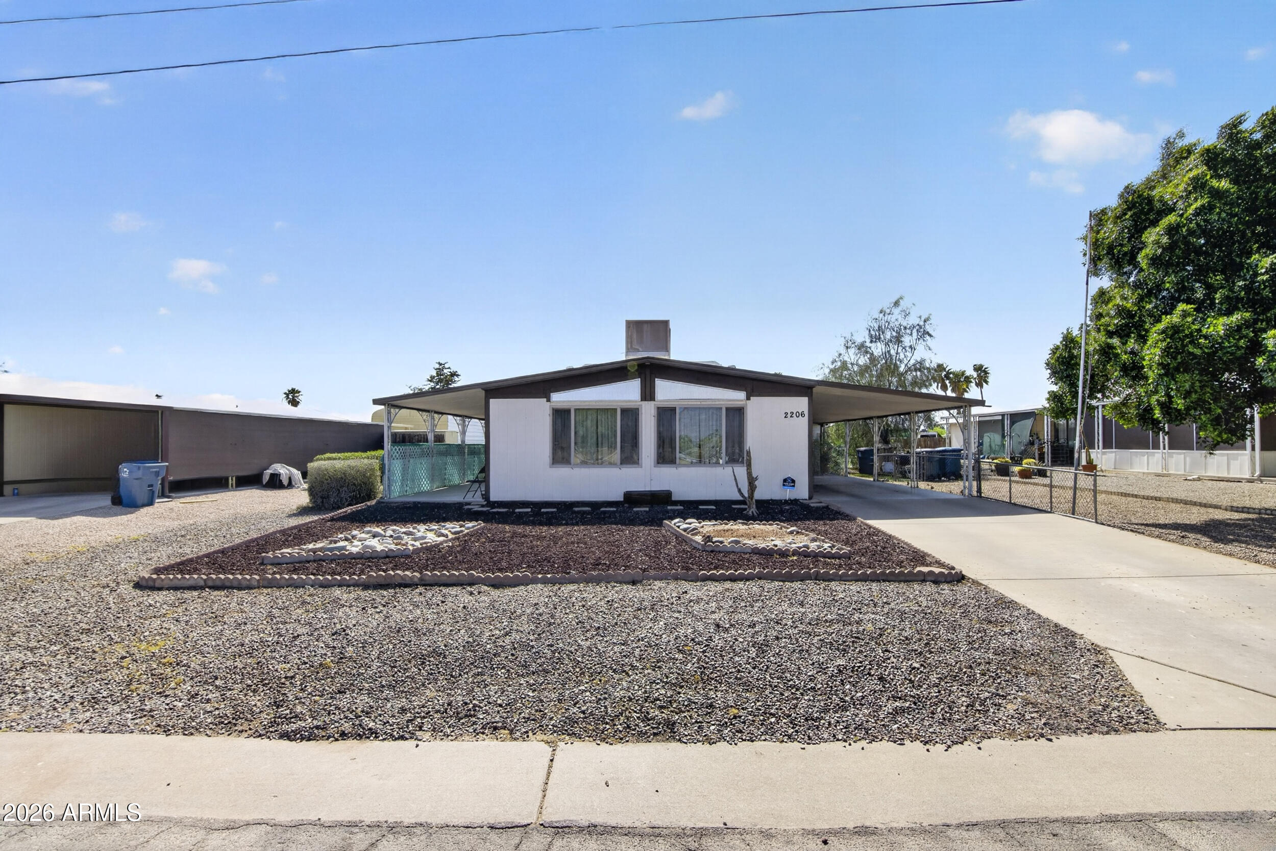 SUPERSTITION VISTA MOBILE ESTATES - Residential