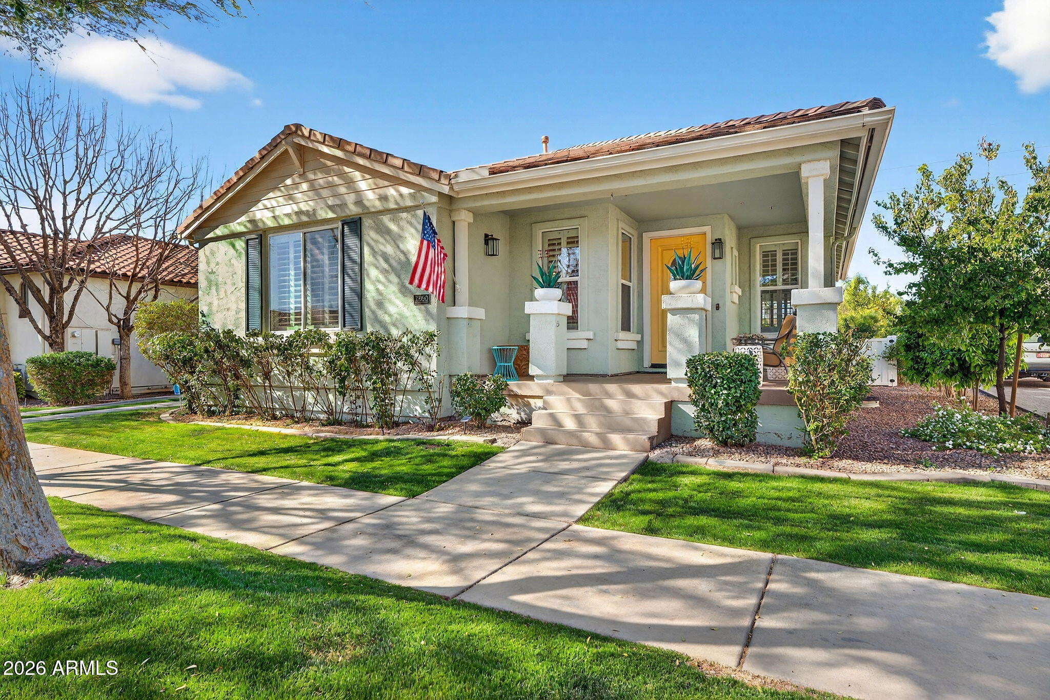 2860 E CAMELLIA Drive