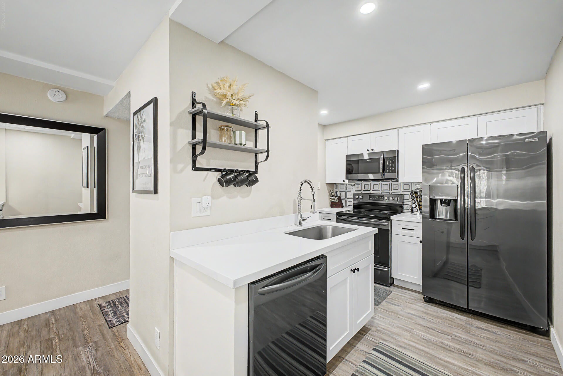 7625 E CAMELBACK Road B147