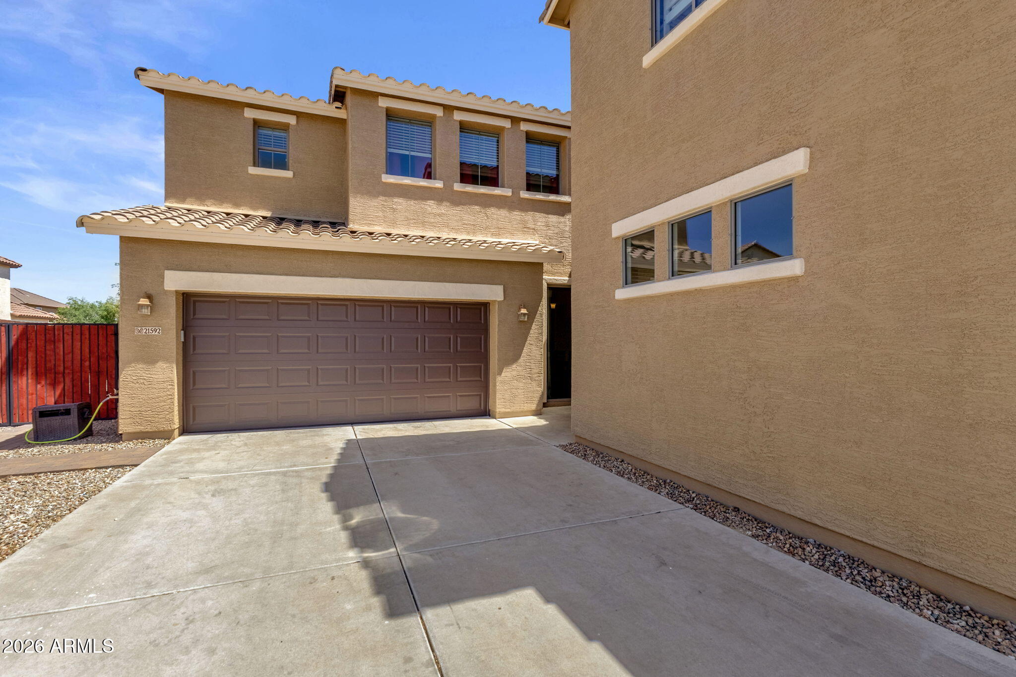 21592 E ROUNDUP Court