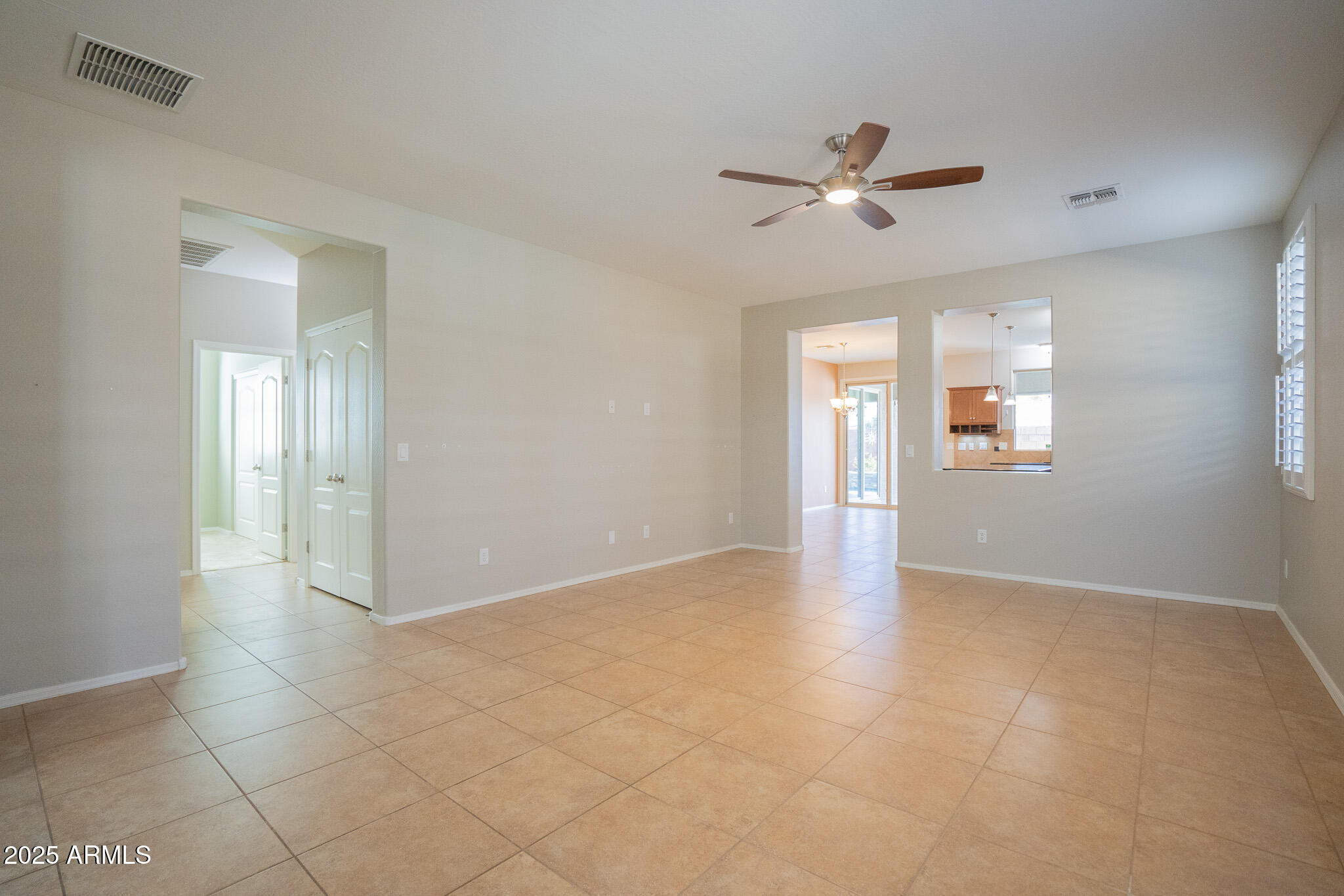 7040 W GARY Way