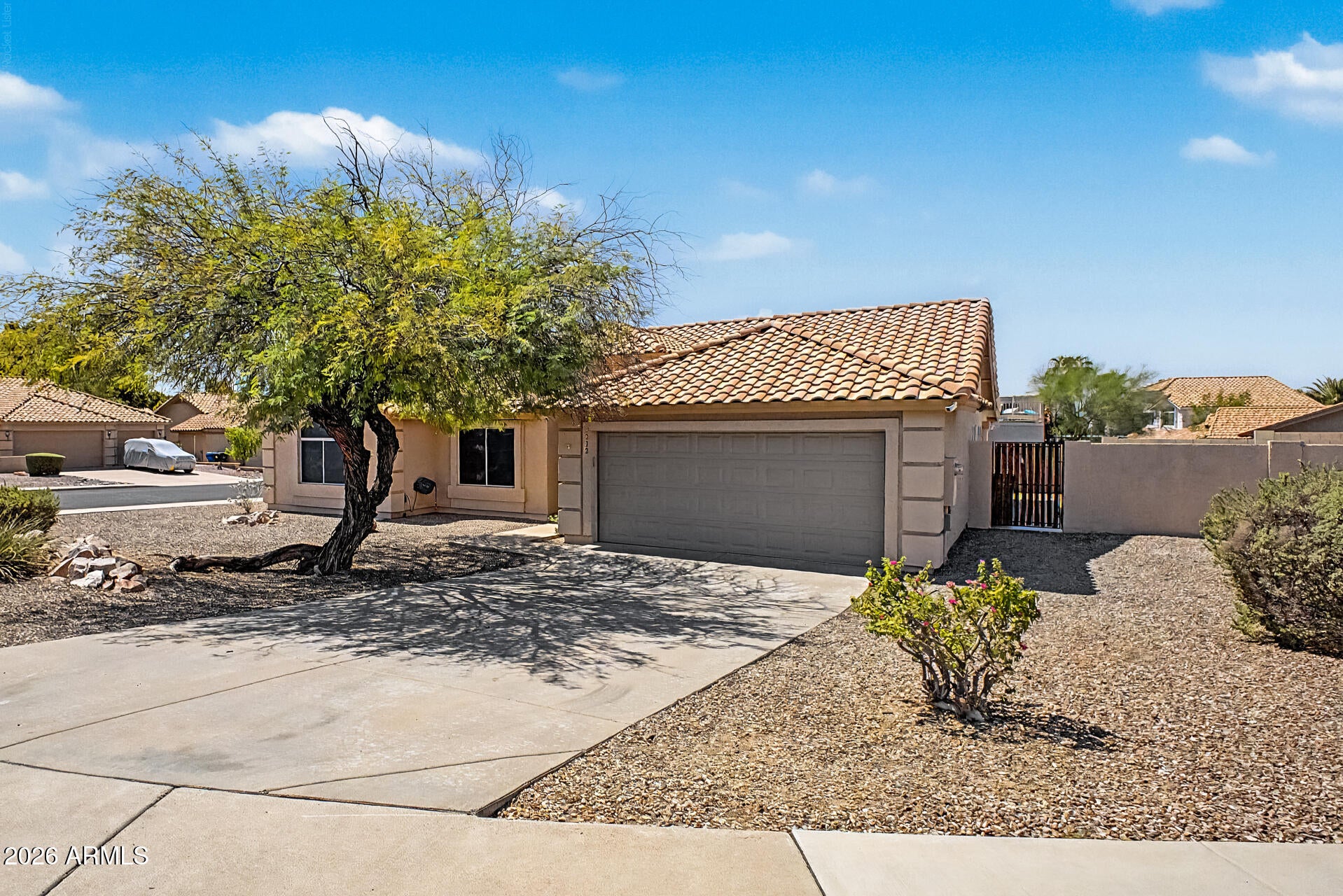 3212 N RAMADA Circle