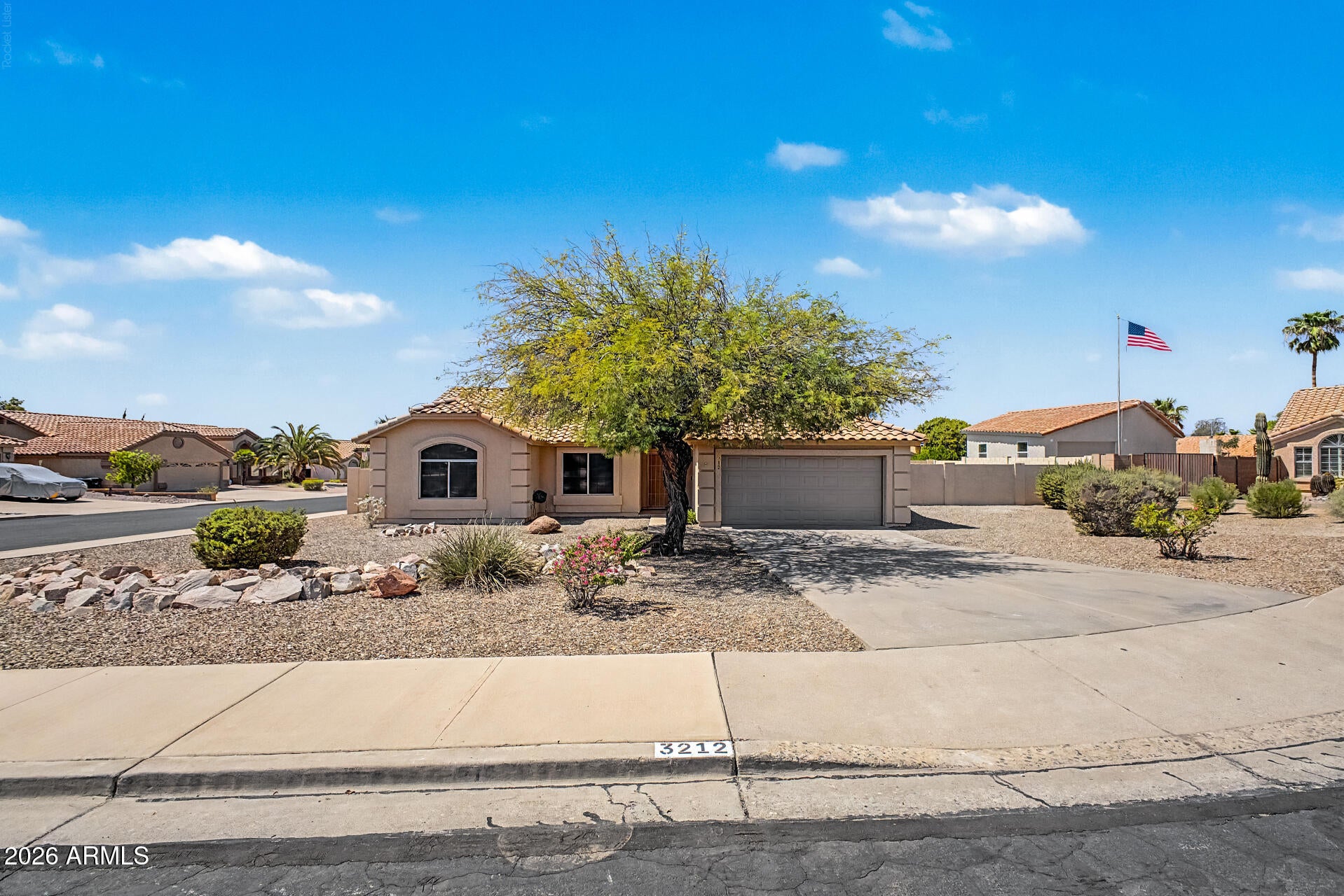 3212 N RAMADA Circle