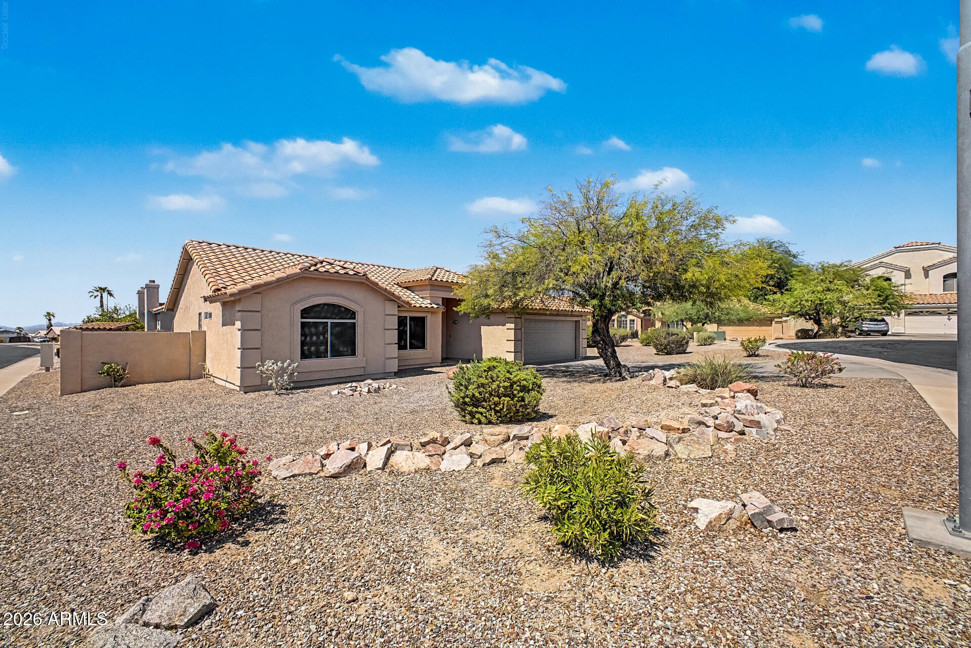 3212 N RAMADA Circle
