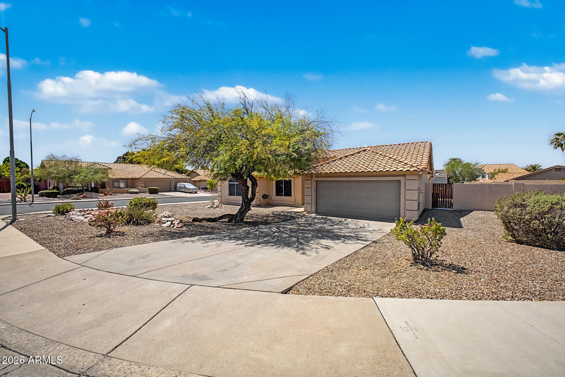 3212 N RAMADA Circle