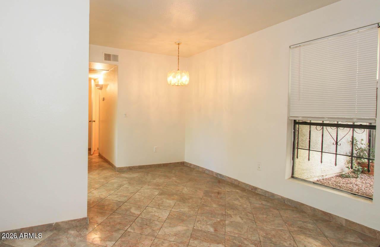 3119 W COCHISE -- 138