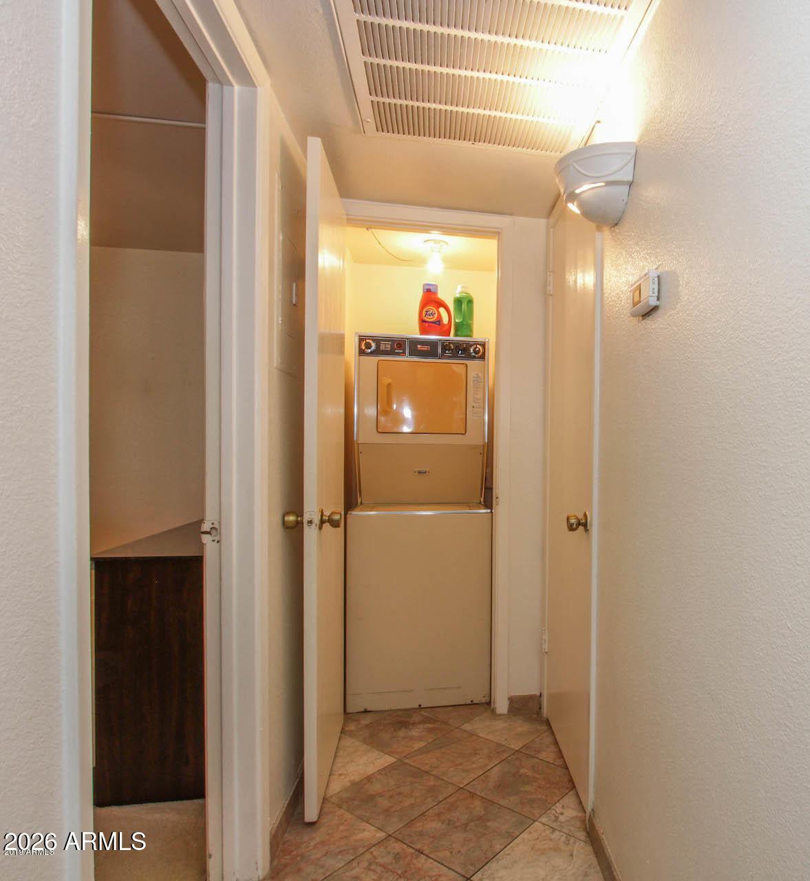 3119 W COCHISE -- 138