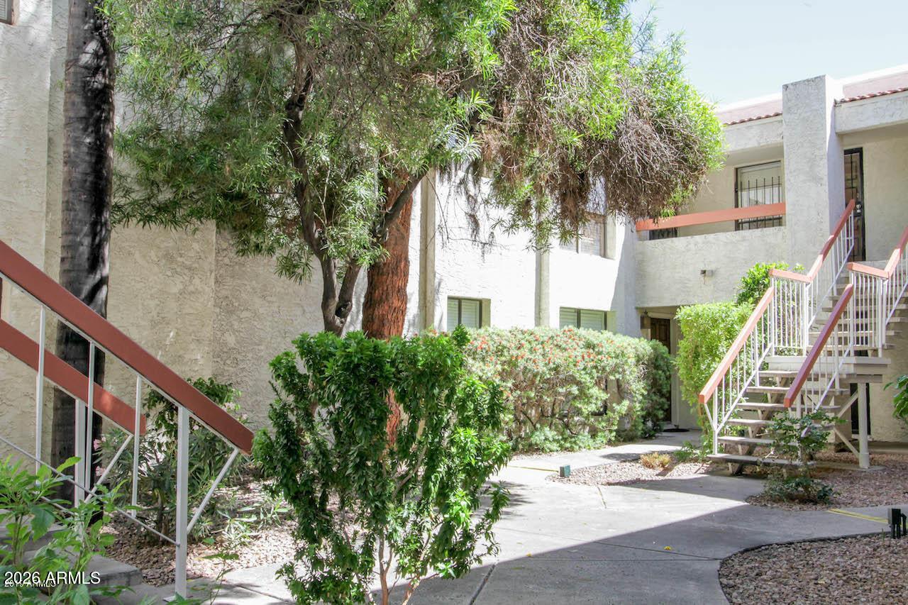 3119 W COCHISE -- 138