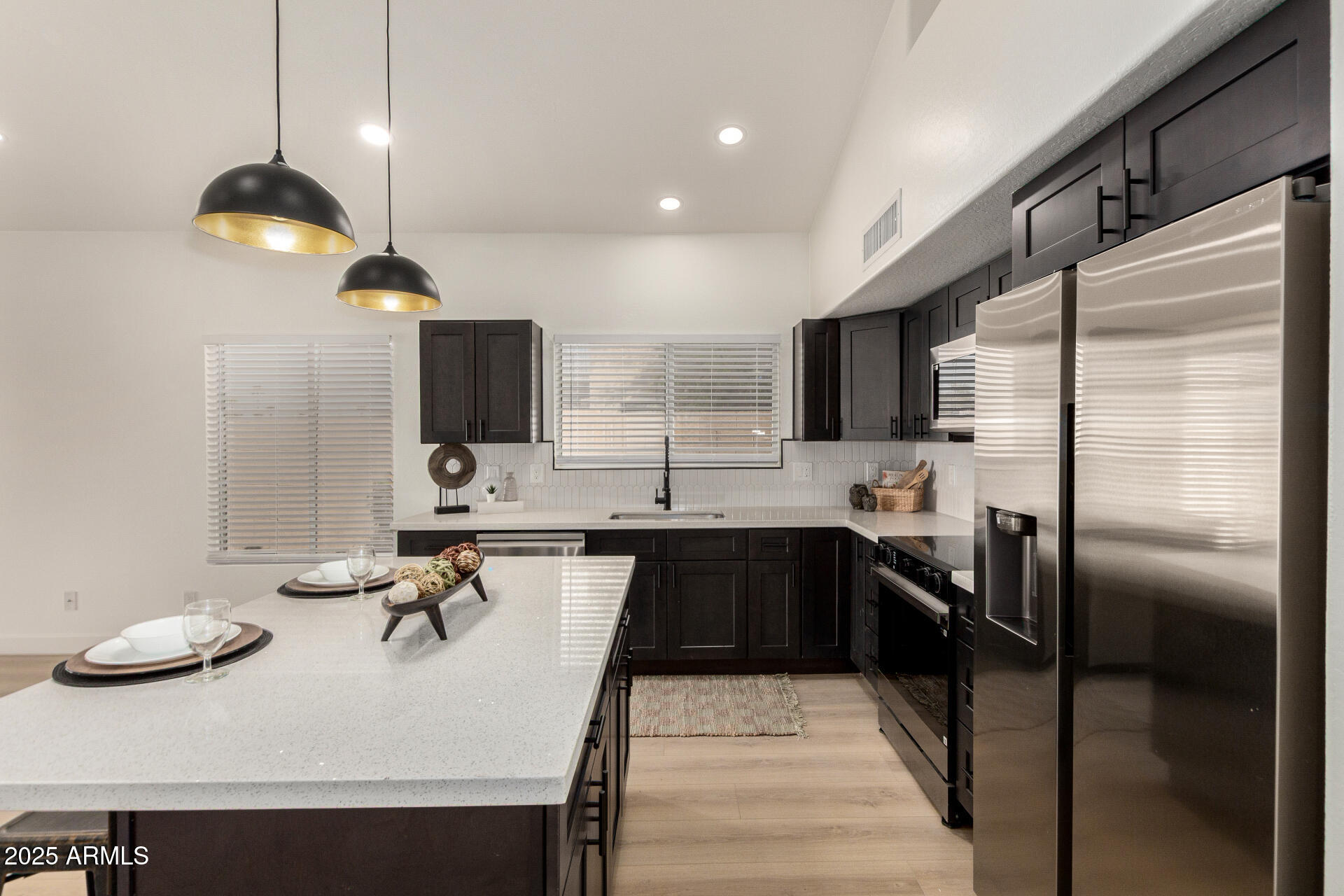 786 S CATALINA Street