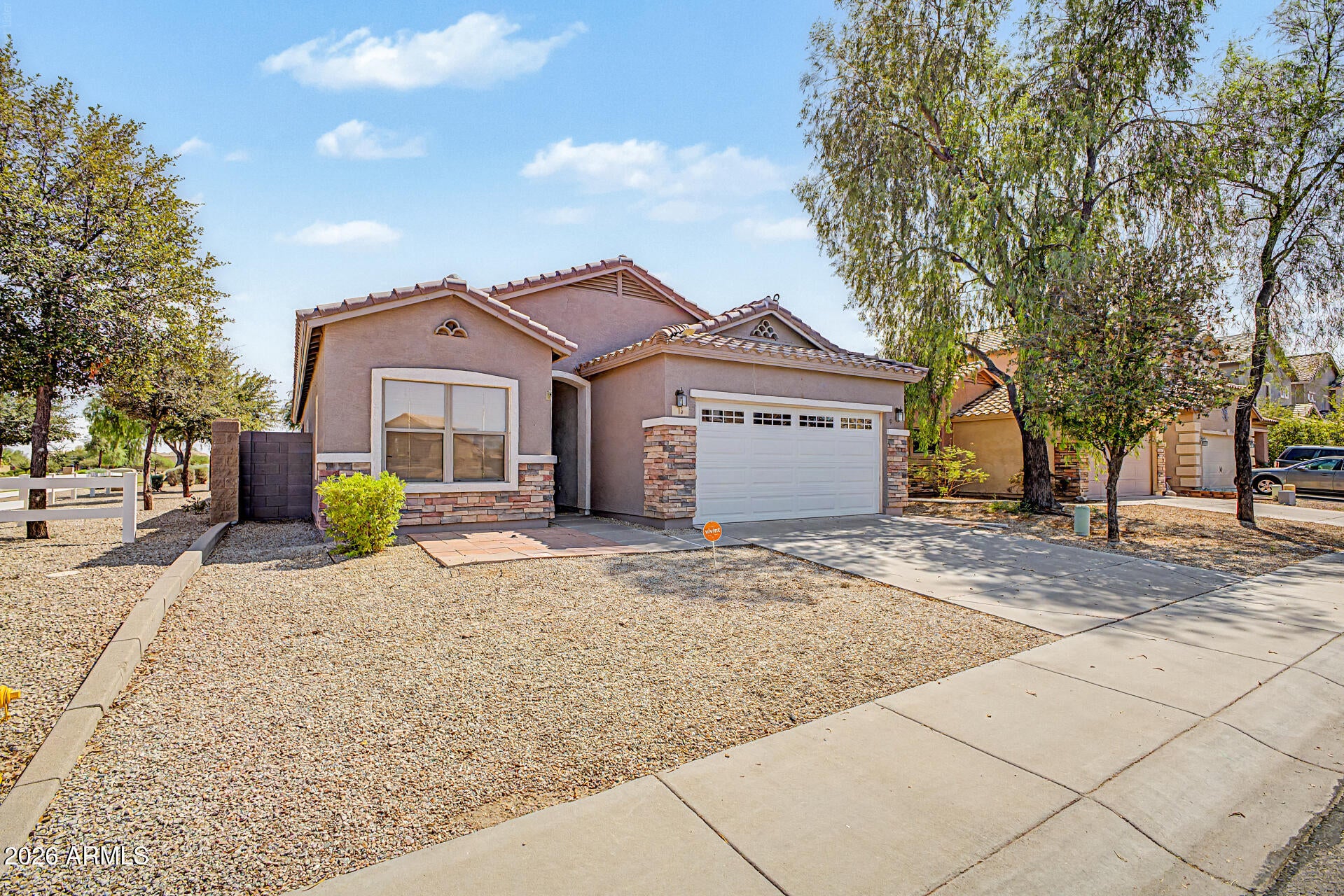 15 W DESERT VISTA Trail