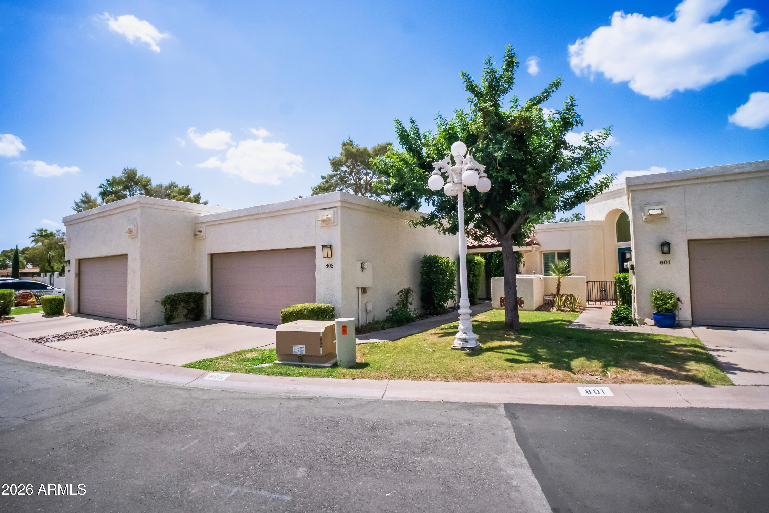 805 E CORTE ORO Street