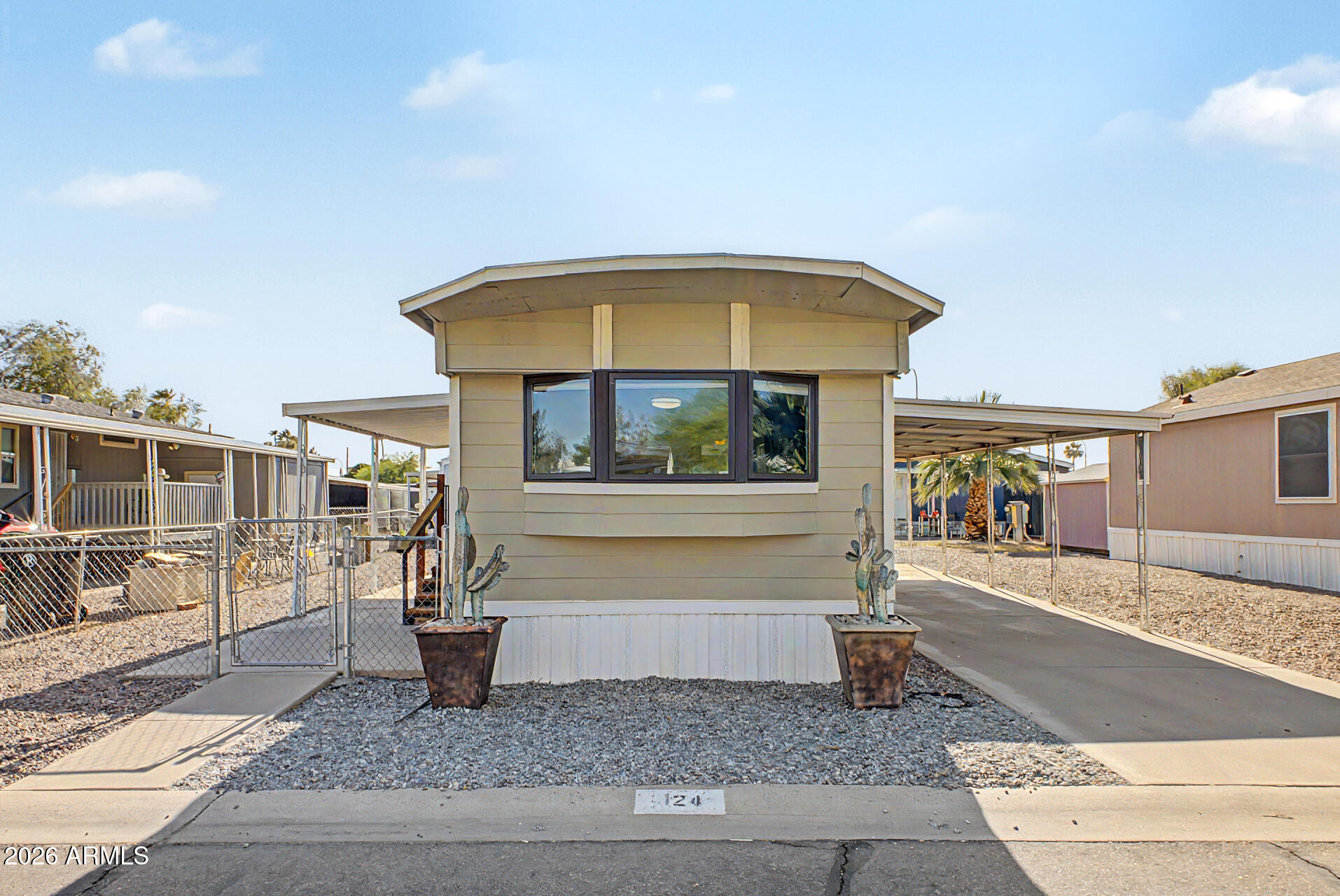 535 S ALMA SCHOOL Road 124