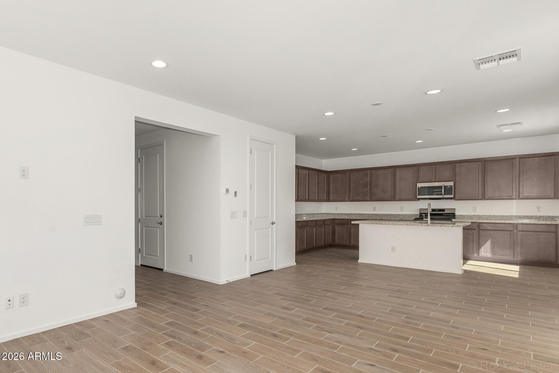 46855 W Crescent Moon Drive