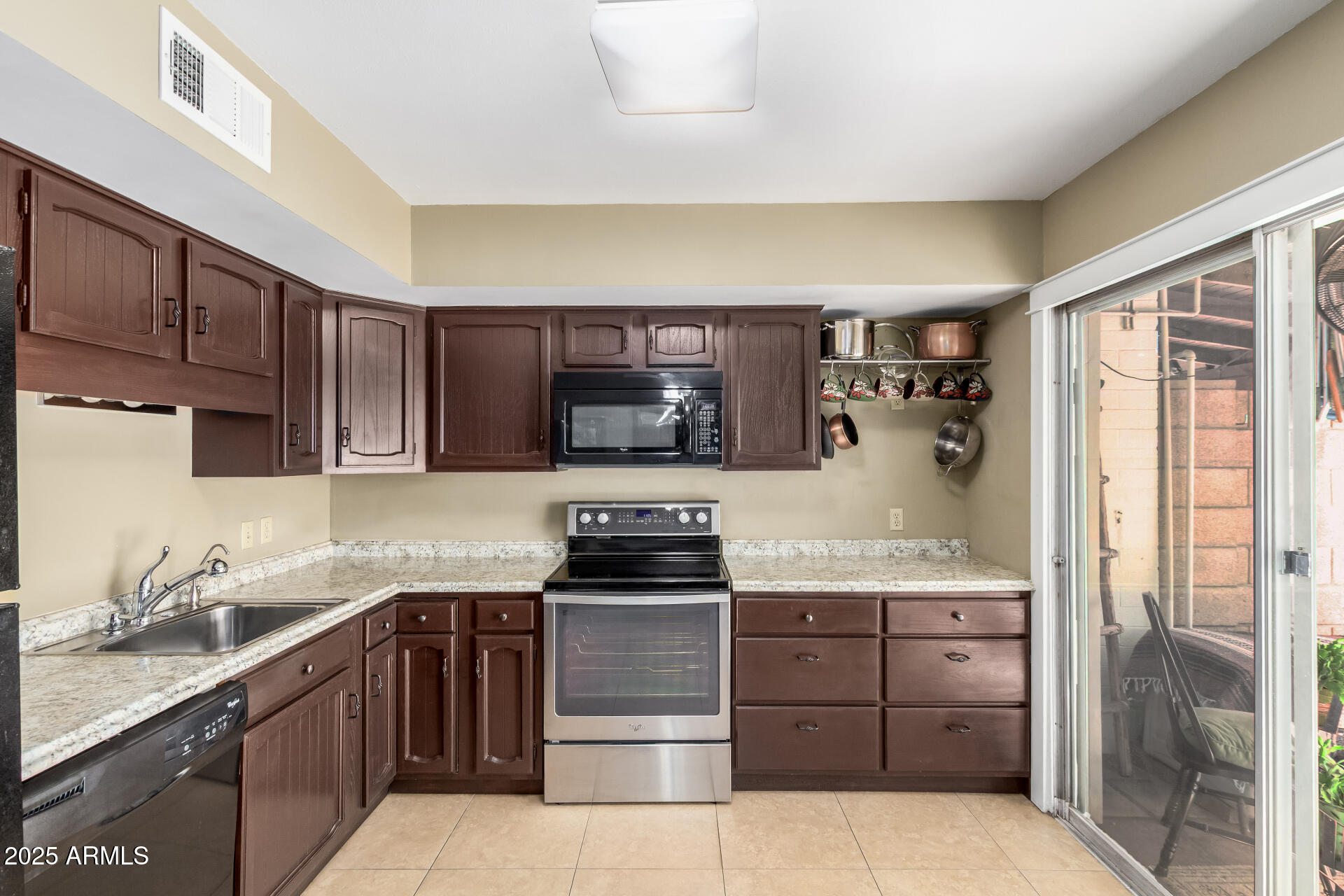 8220 E GARFIELD Street M8