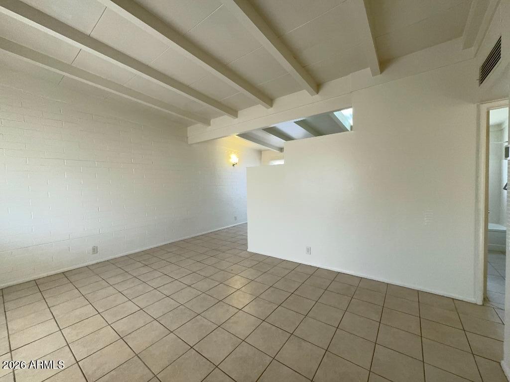 1800 E FRY Boulevard 7