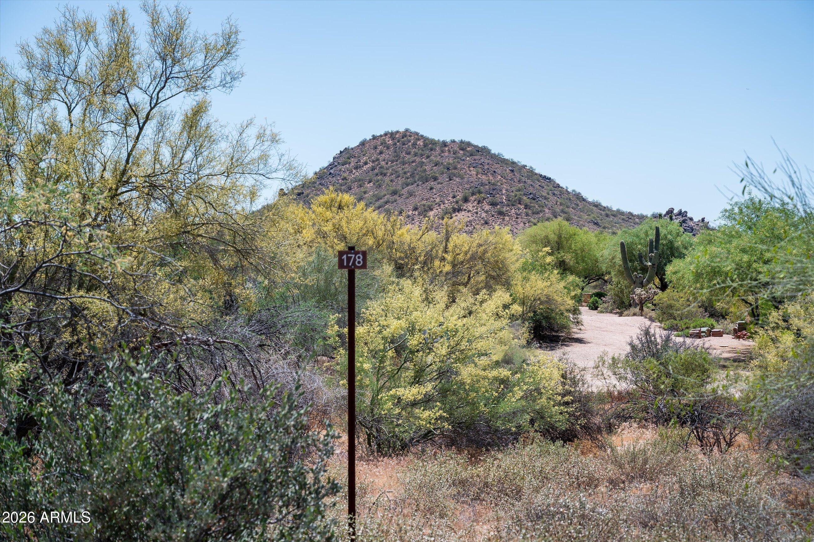 WHISPER ROCK UNIT 4 - Land