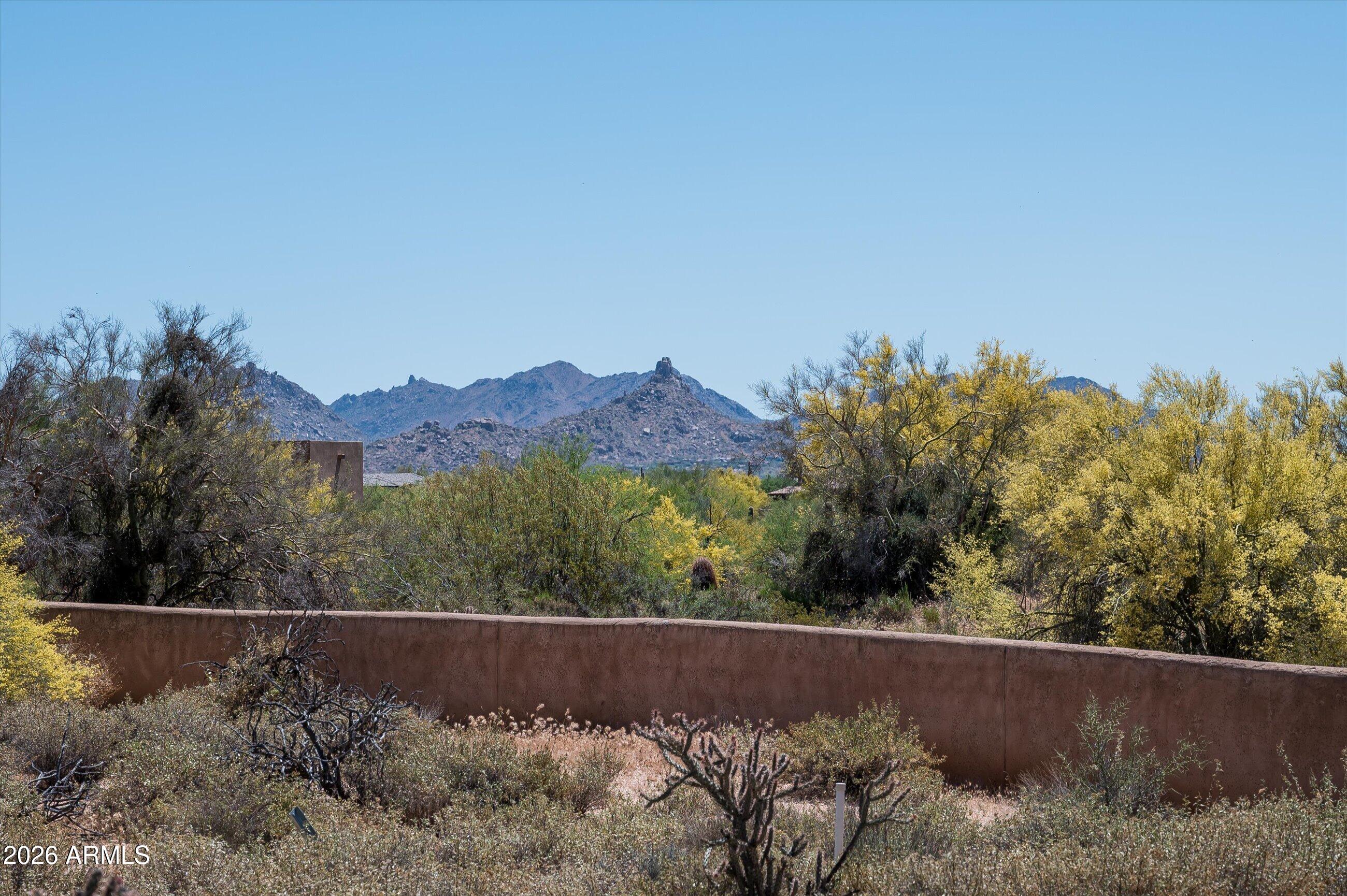WHISPER ROCK UNIT 4 - Land