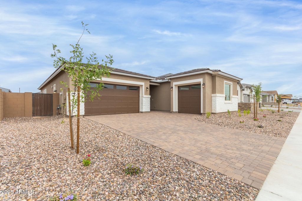 Photo of 18182 W Watkins Street, Goodyear, AZ 85338 (MLS # 6924728)