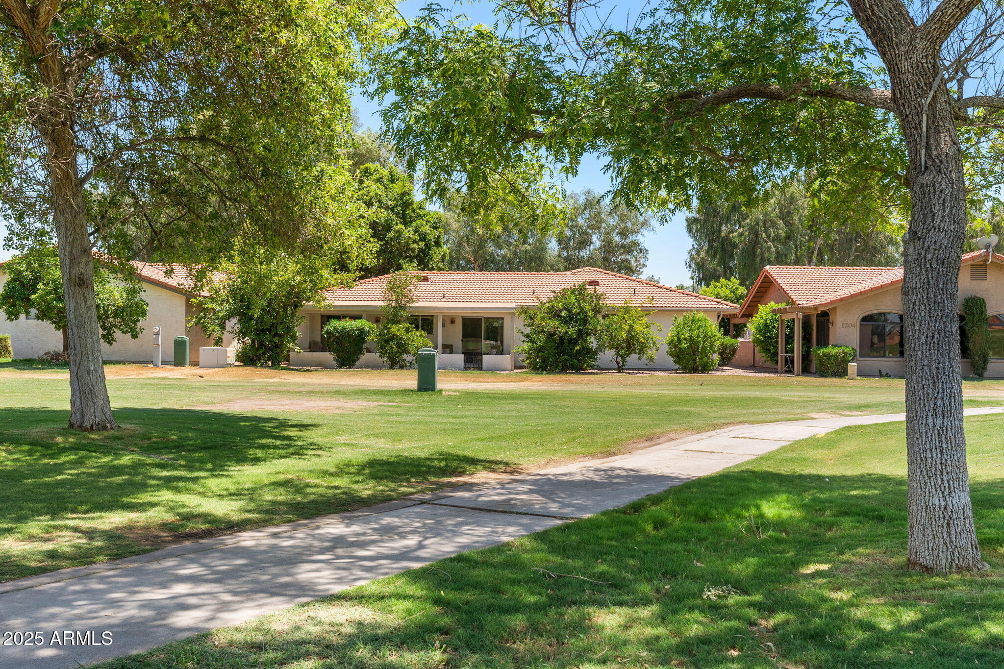 1202 LEISURE WORLD --