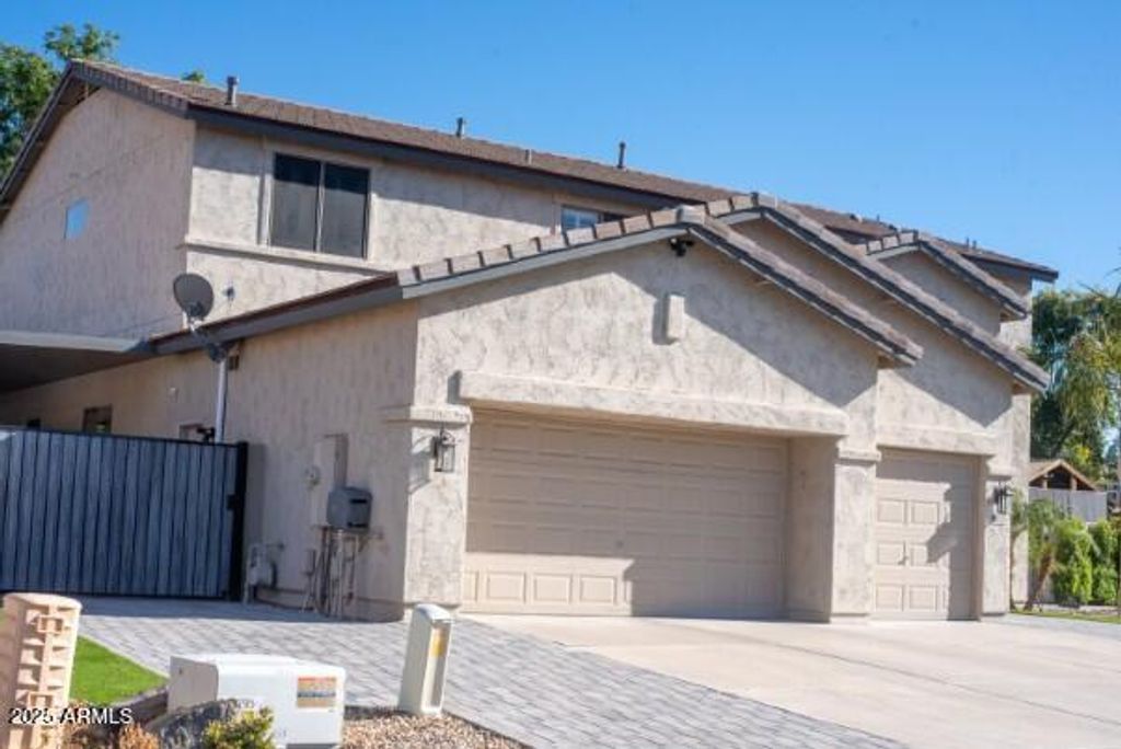 Photo of 127 N Date Palm Drive, Gilbert, AZ 85234 (MLS # 6959954)