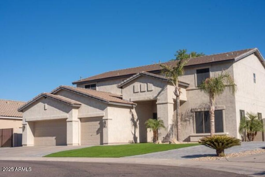 Photo of 127 N Date Palm Drive, Gilbert, AZ 85234 (MLS # 6959954)