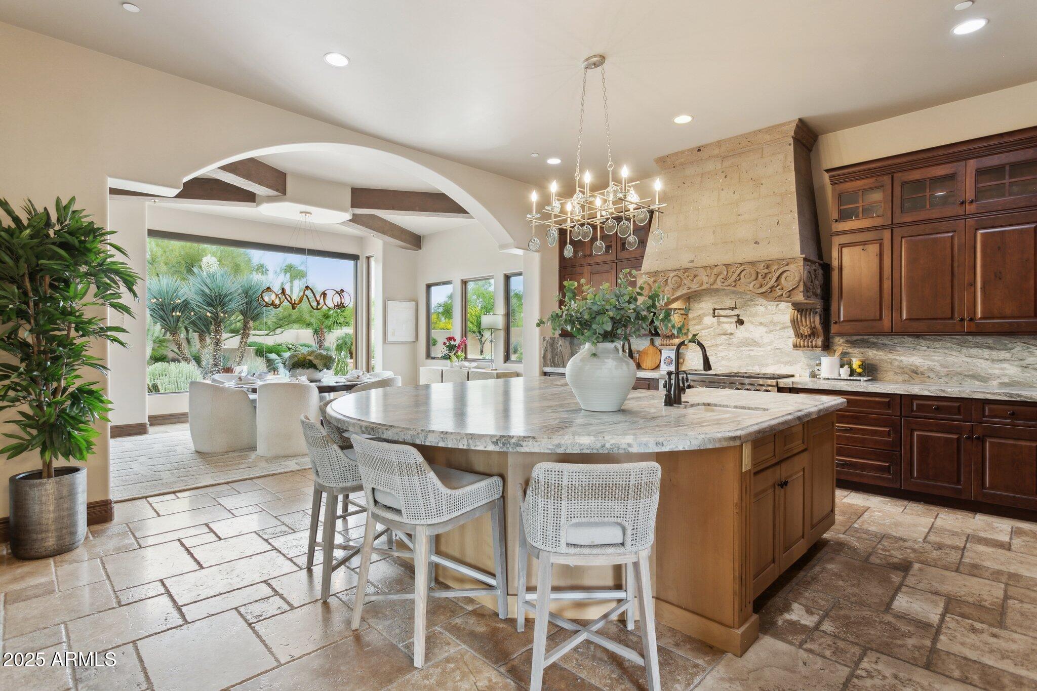 8520 E VIA MONTOYA --