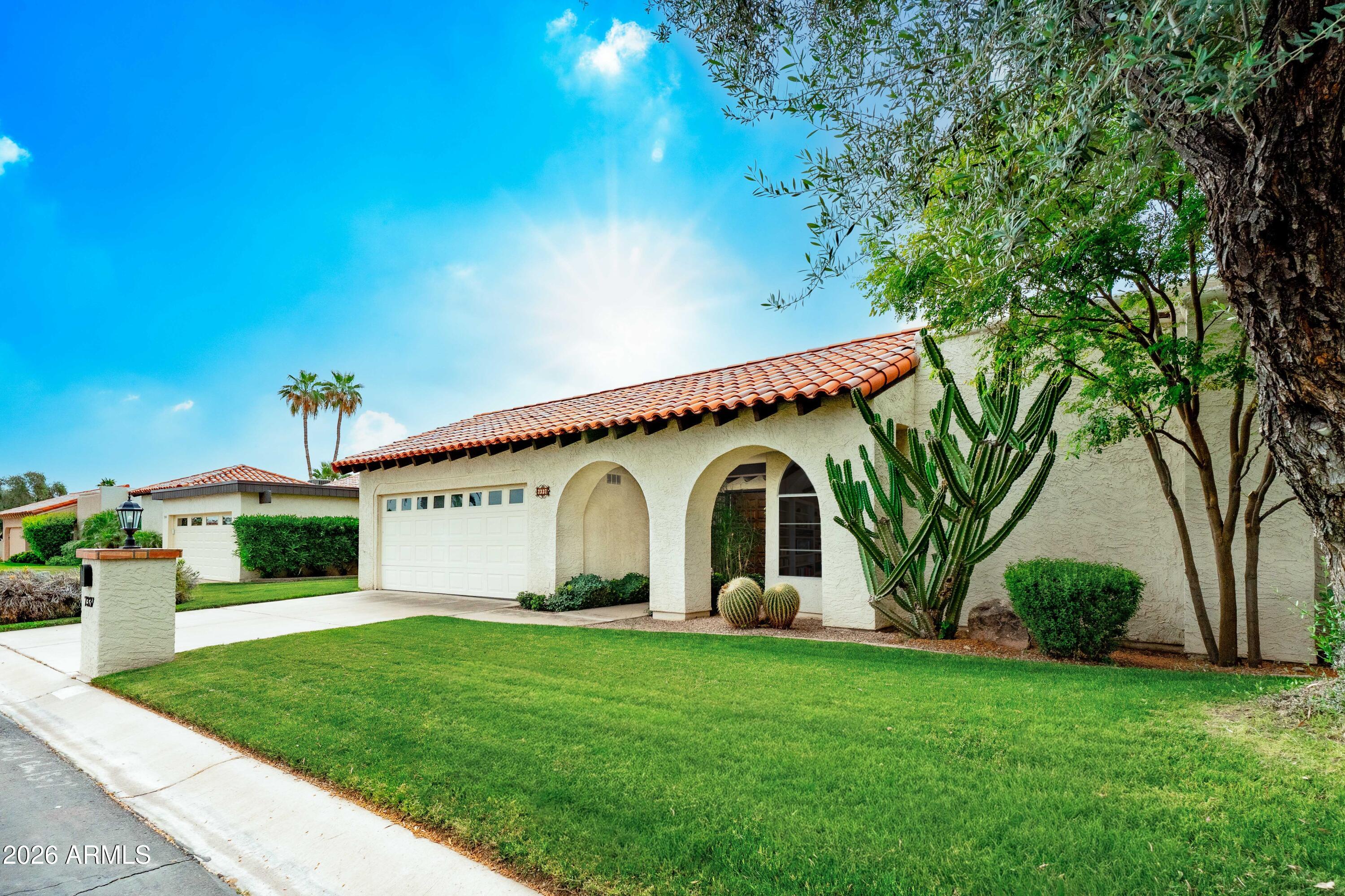 7337 E MONTEBELLO Avenue