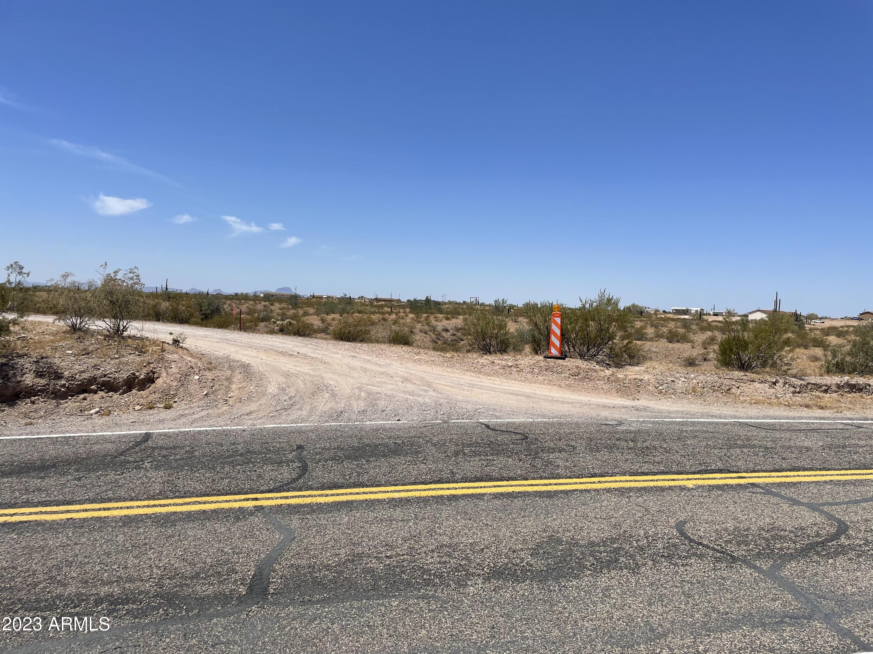 33000 W Tonopah-Salome Highway -